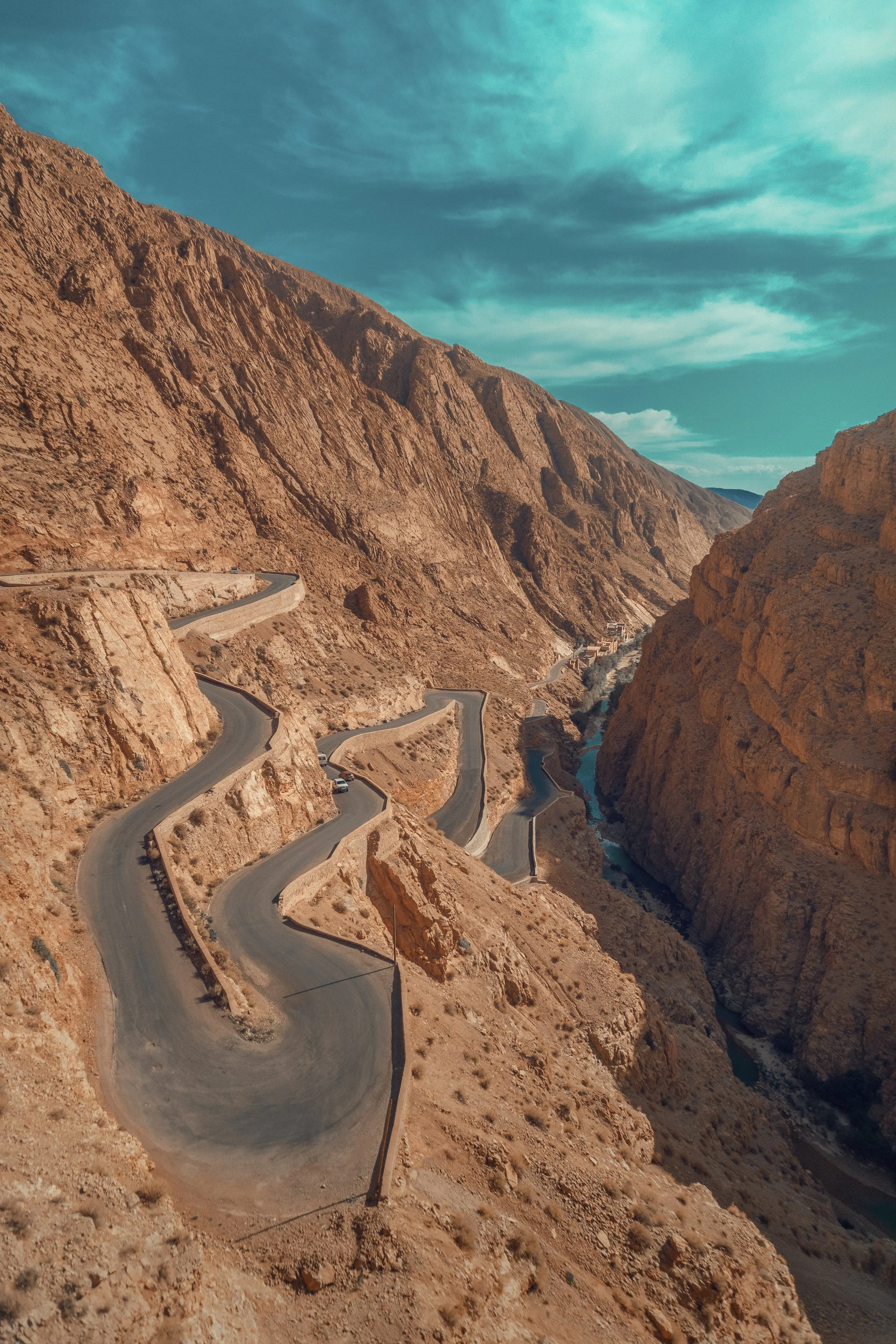hassan-ouajbir-INcADDyMwwo-unsplash.jpg