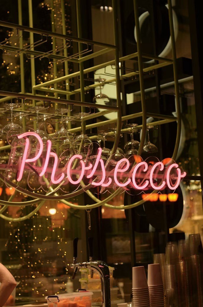 Dolomieten dolce vita - prosecco.jpg