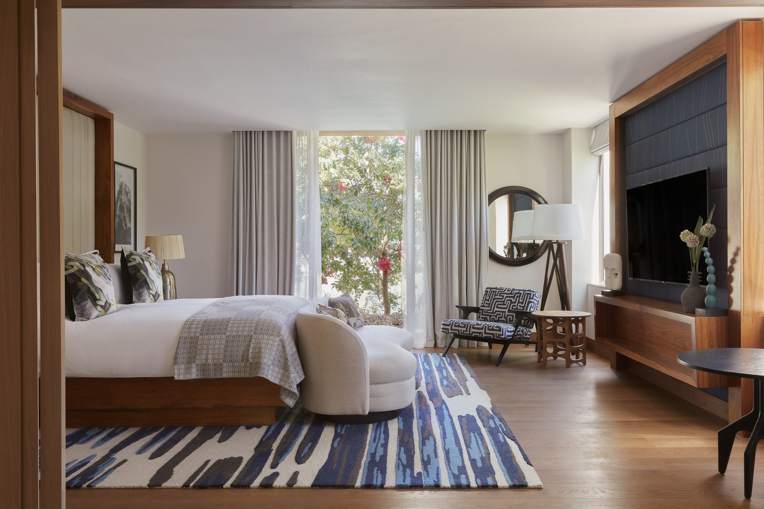 OO_CapeTown_IslandGrand_Bedroom_003_HR.jpg