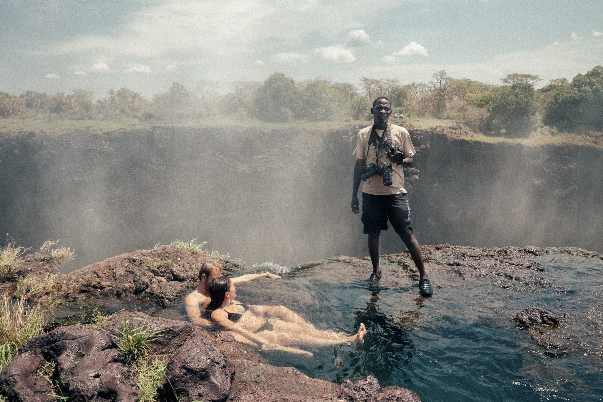 Devils Pool Couple.jpg