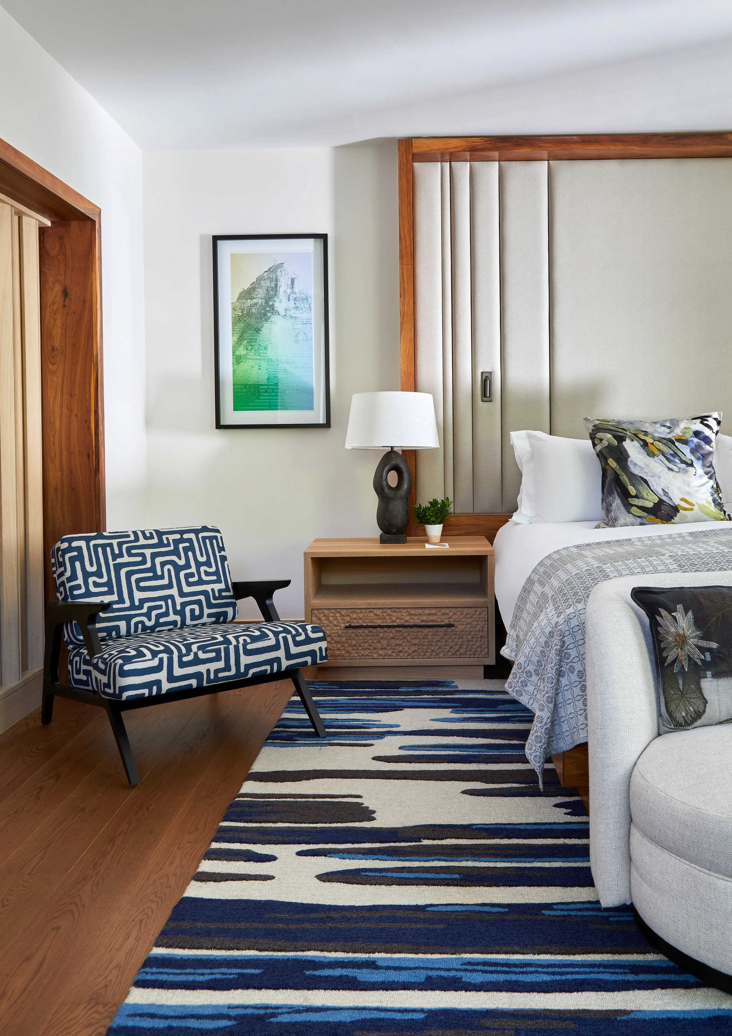 OO_CapeTown_IslandGrand_Bedroom_009_HR.jpg