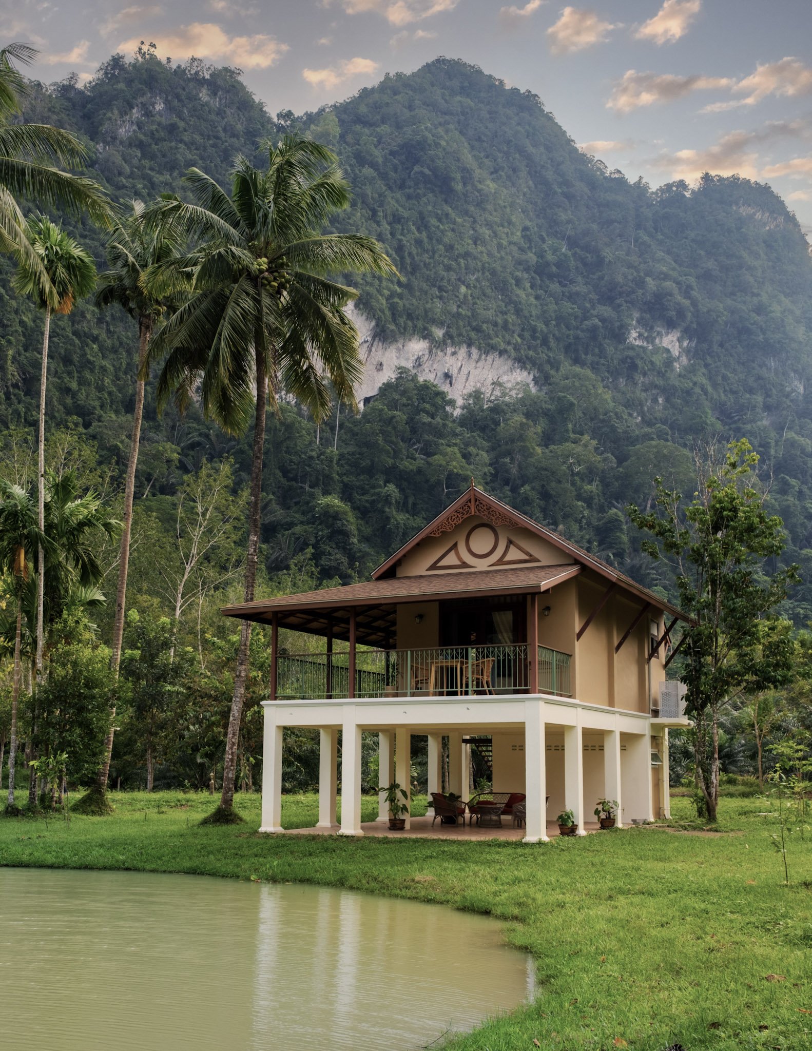 41-Exterior Room (7).jpg