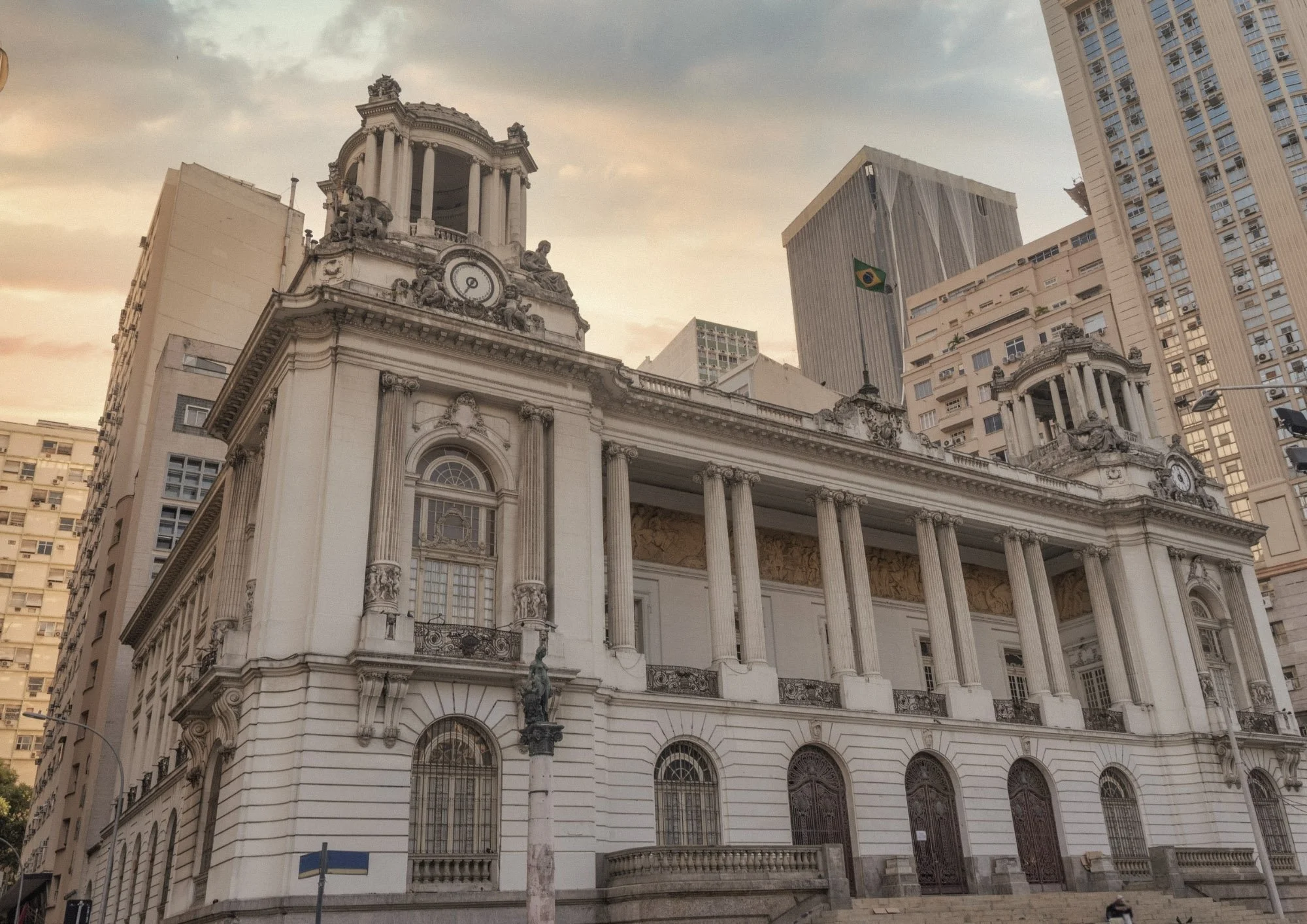 14-CITY HISTORICO.jpg