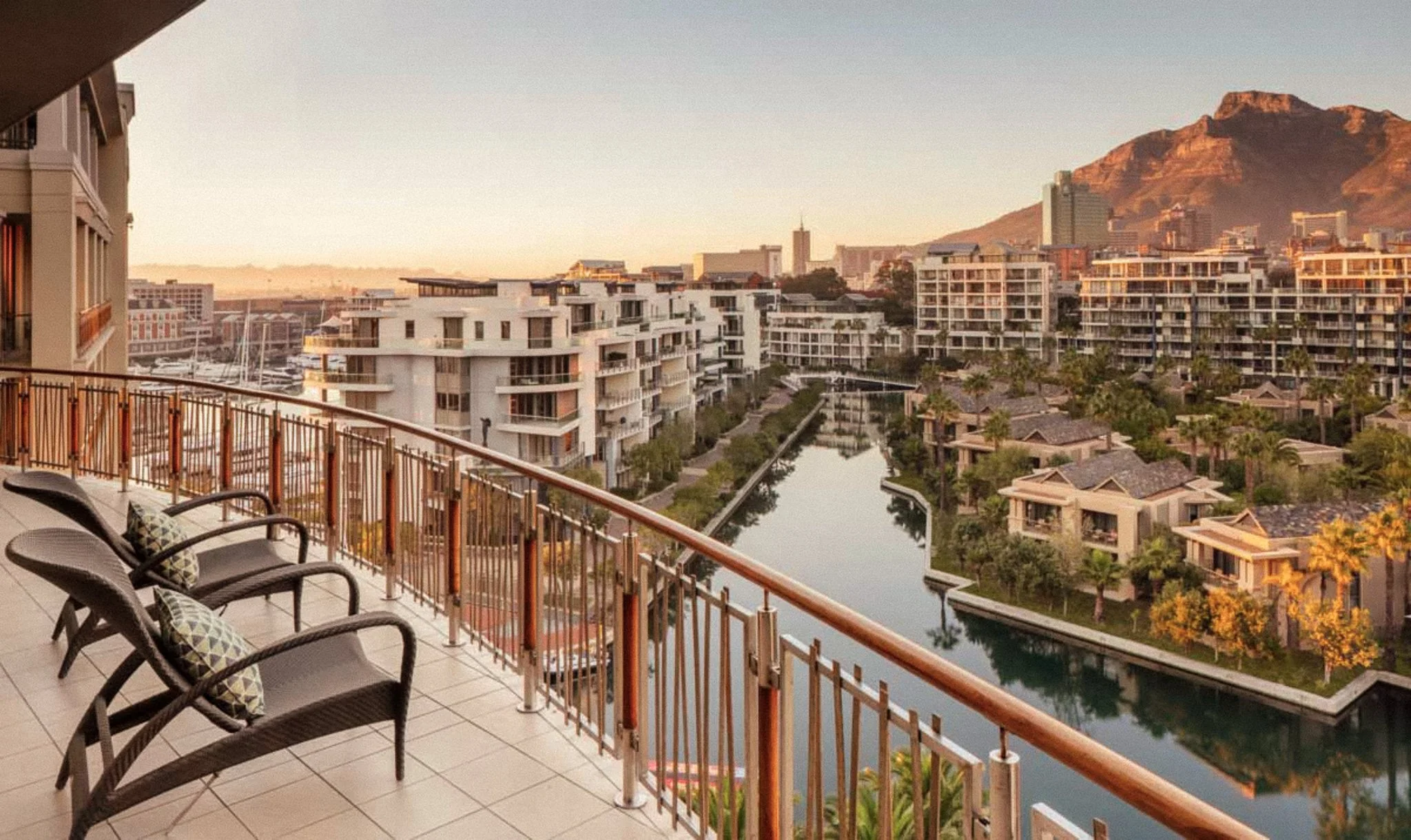 OO_CapeTown_Exterior_Suite_Balcony_View_Wide_2521-HDR_MASTER_Small.jpg