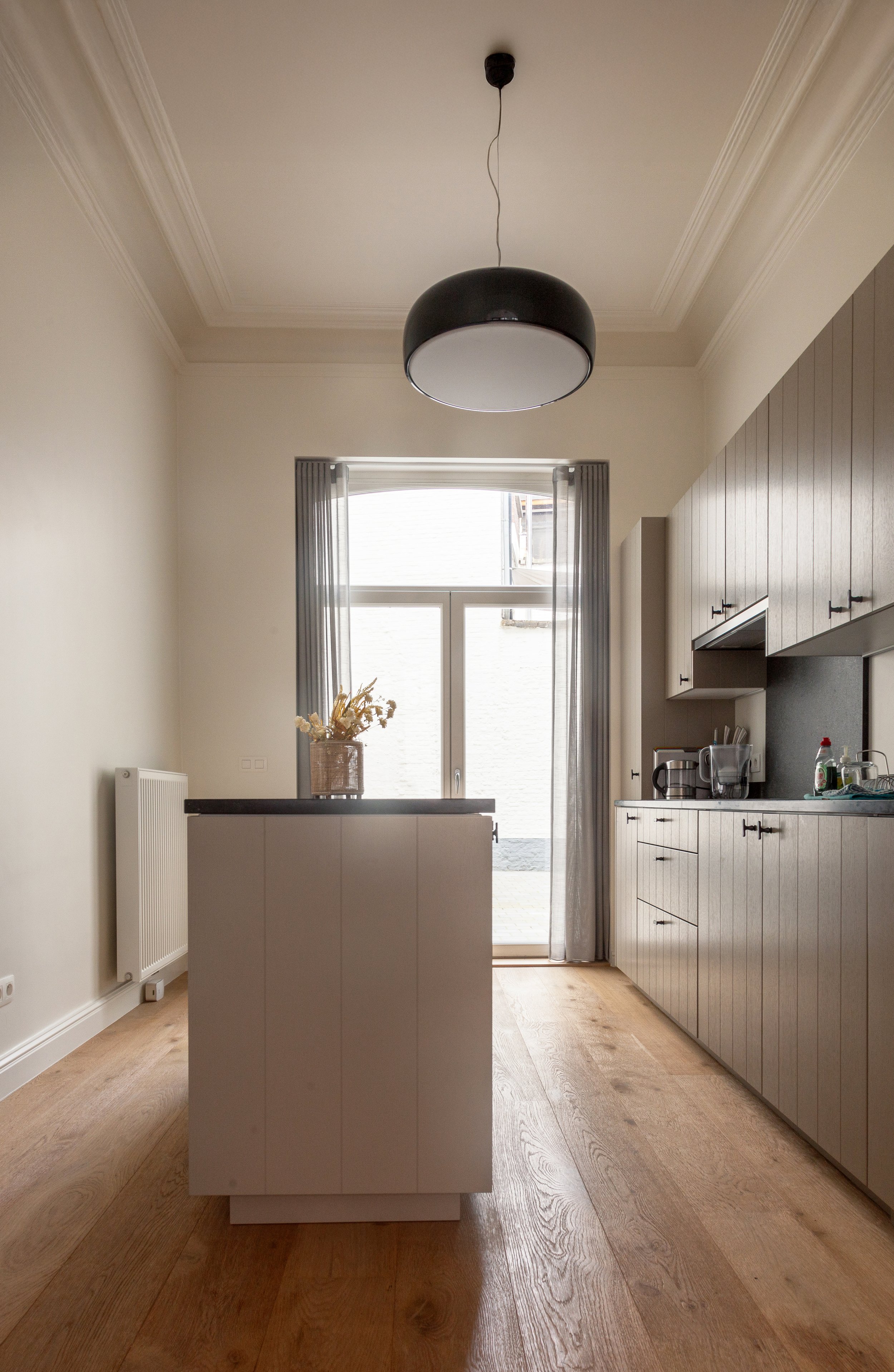 kitchen-day.jpg