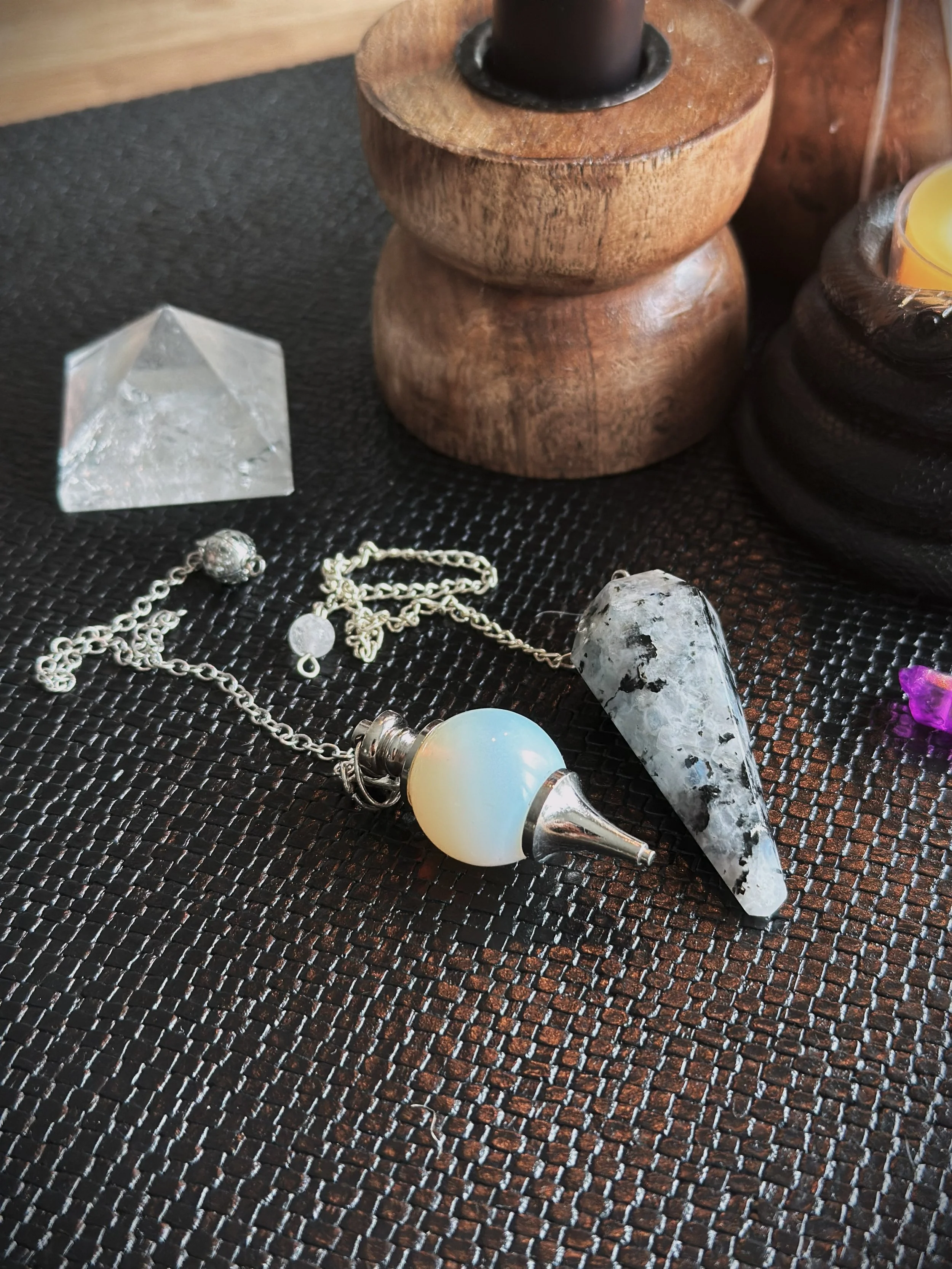 𓂀  Direct Answers Pendulum Reading 𓂀