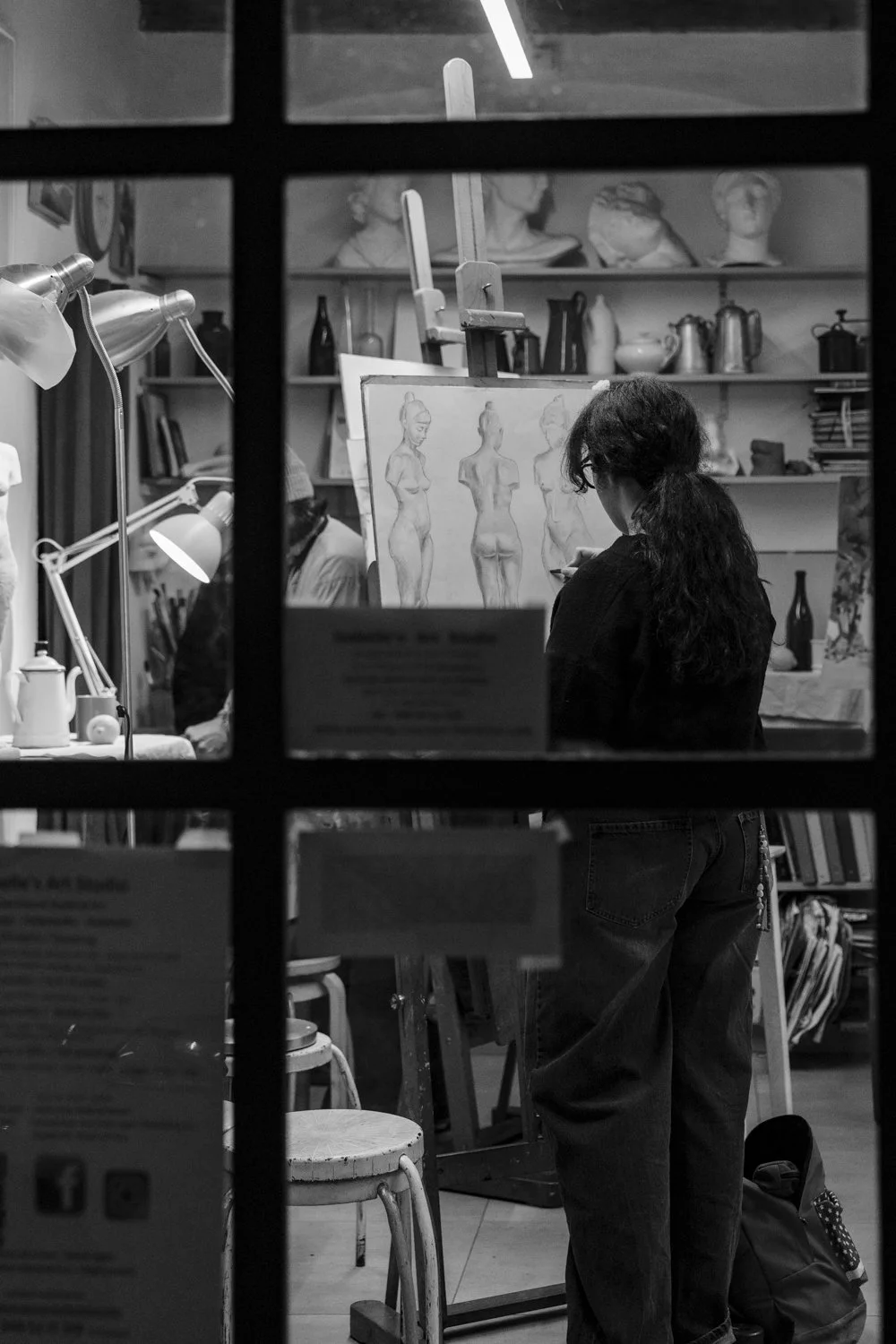 girl_sketching_in_workshop.jpg
