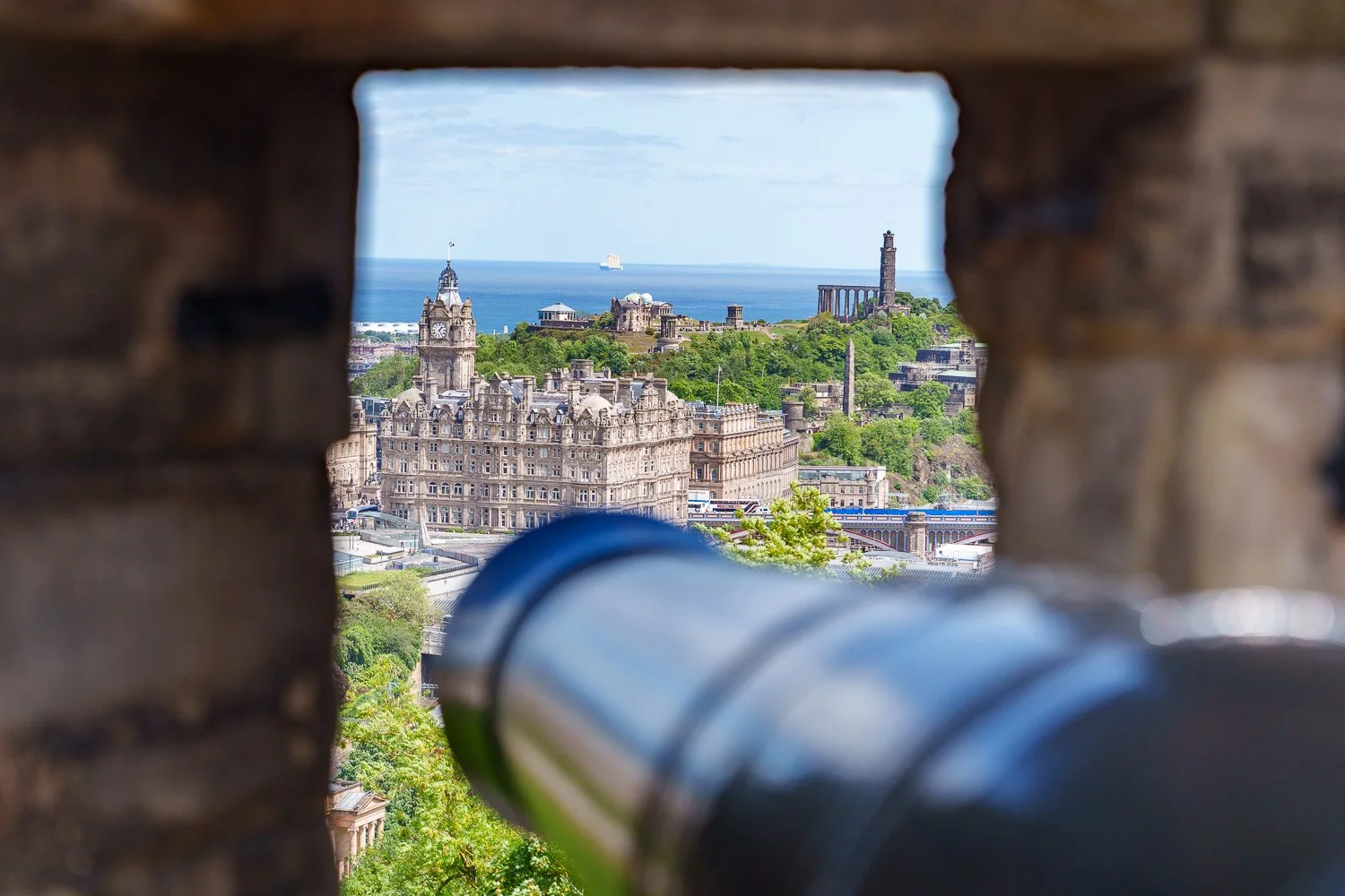 from_edinburgh_castle.jpg
