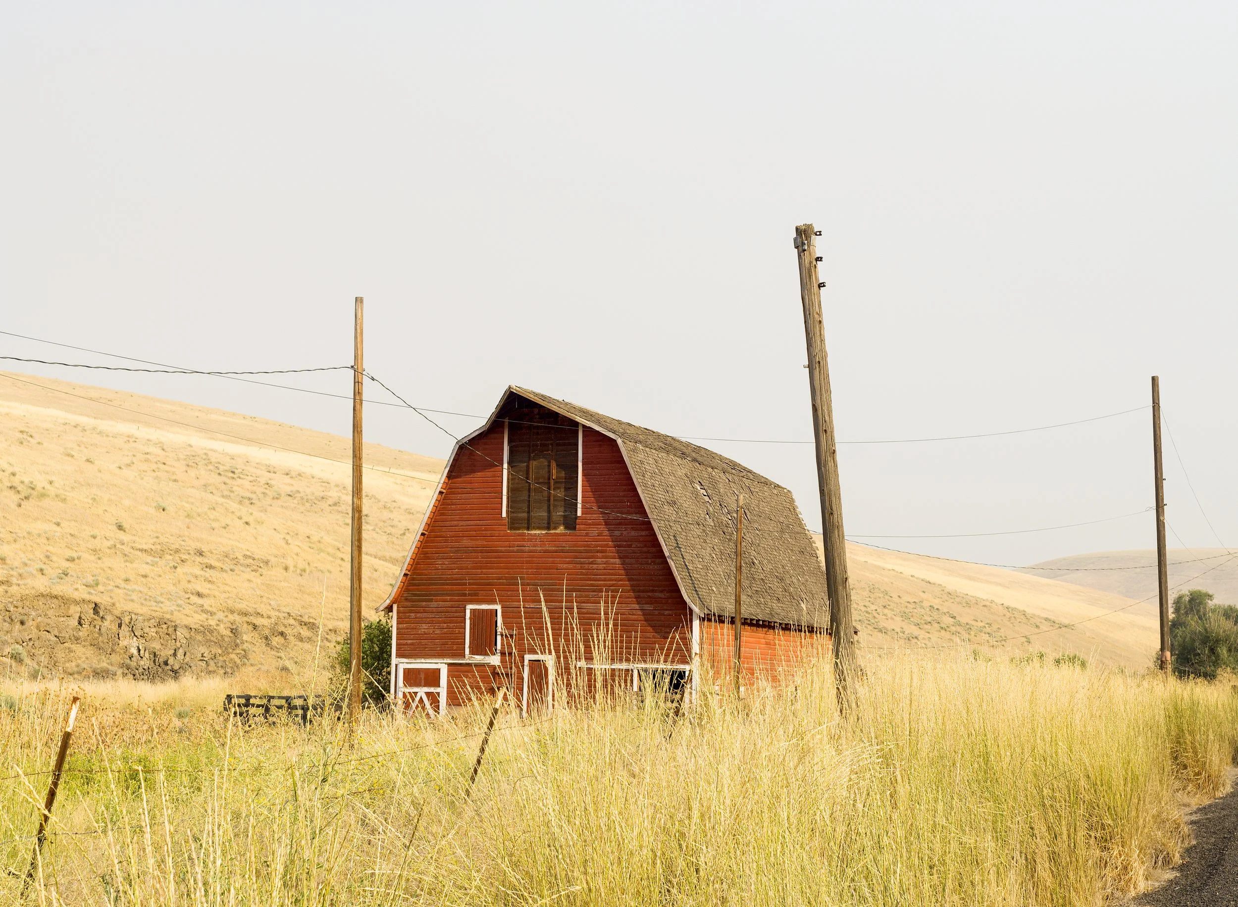 barn-side-us-12-rustic-rural-country-deep-loess-foothills-columbia-plateau-columbia-county-washington-state-494-color-&-photo-labs-llc.jpg