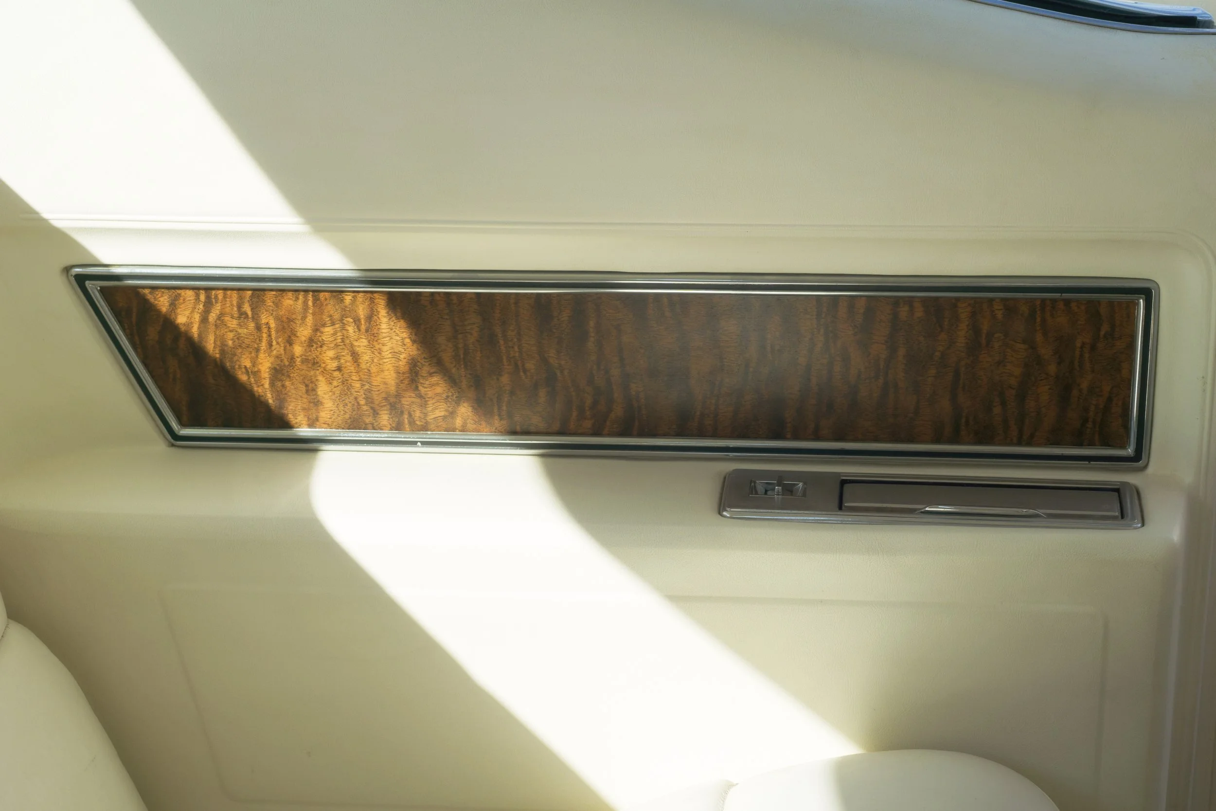 1970 Cadillac Coupe DeVille (80)-ARW_DxO_HQ.jpg