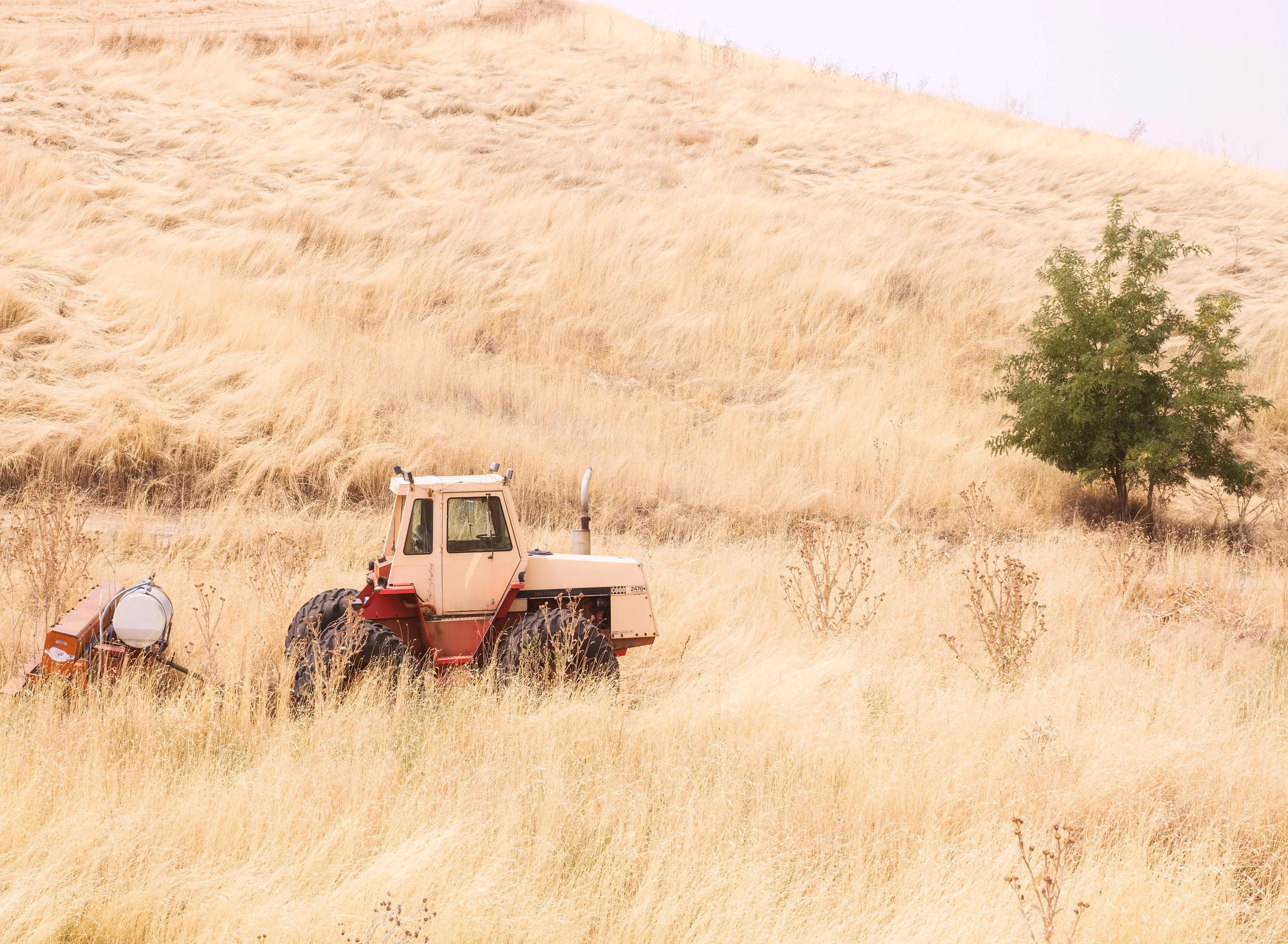 tractor-case-2470-tractor-king-agriculture-rural-country-dissected-loess-uplands-columbia-plateau-palouse-region-garfield-County-washington-state-494-color-&-photo-labs-llc.jpg