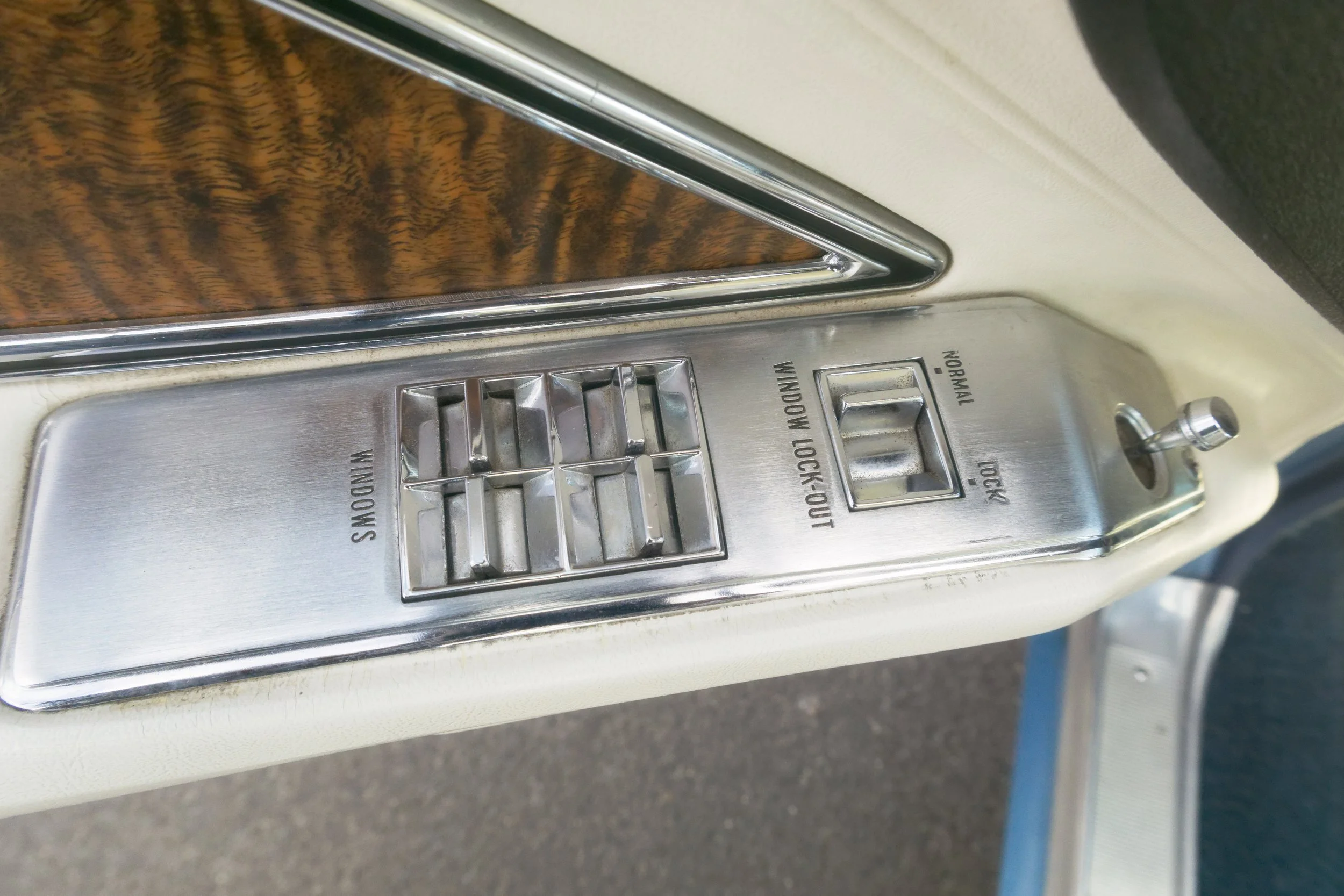 1970 Cadillac Coupe DeVille (83)-ARW_DxO_HQ.jpg