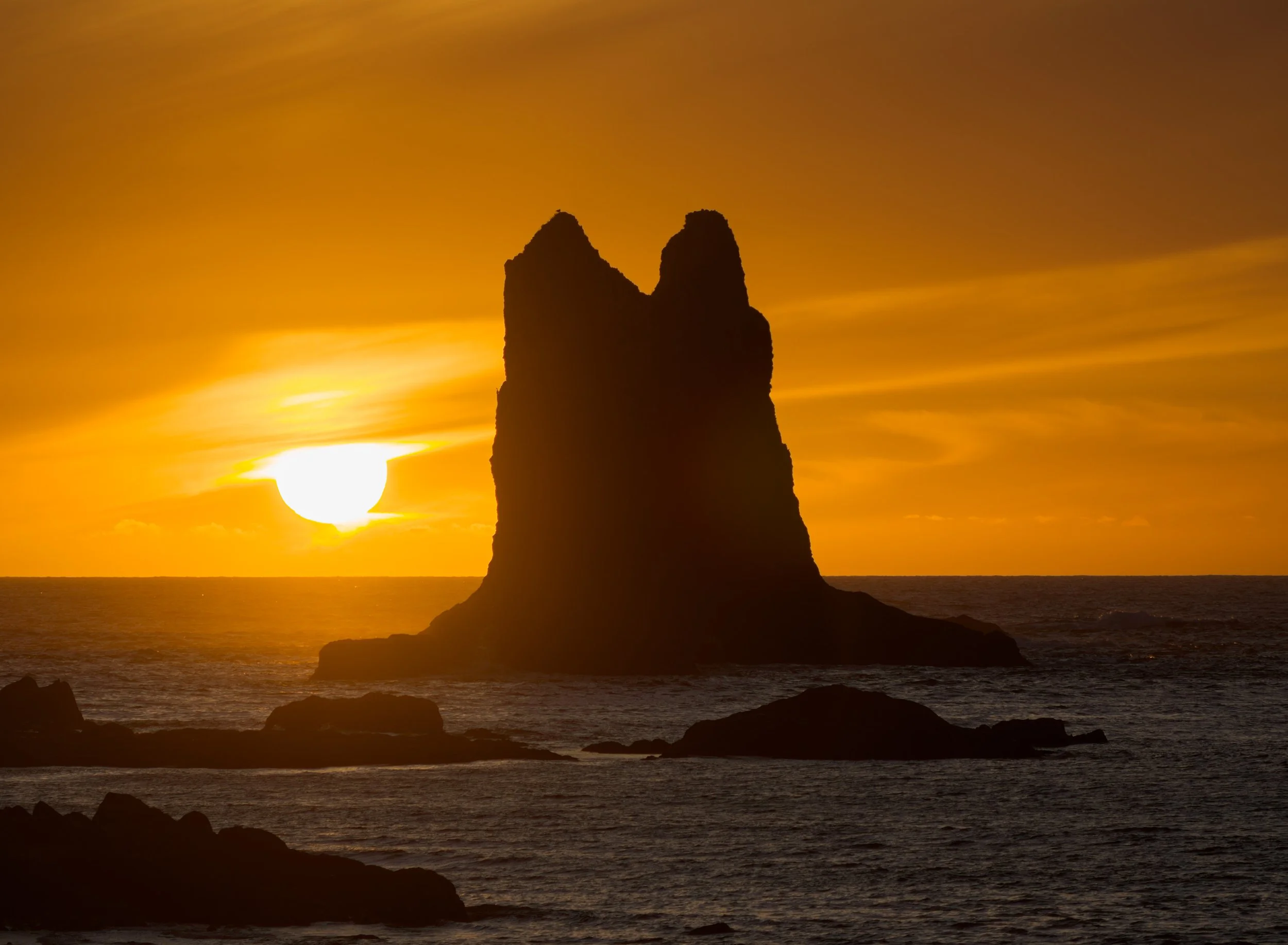 sunset-ball-of-fire-orange-crush-left-of-sea-stack-first-beach-la-push-quileute-reservation-clallam-county-coastal-uplands-coast-range-ecoregion-olympic-peninsula-494-color-and-photo-labs-llc.jpg