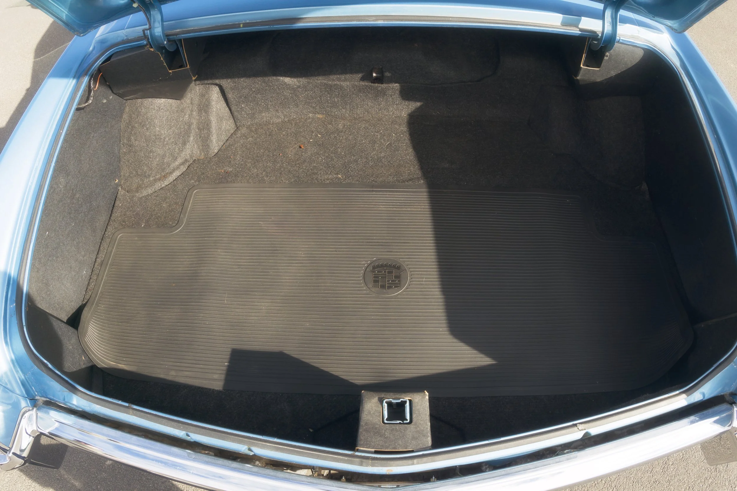 1970 Cadillac Coupe DeVille (65)-ARW_DxO_HQ.jpg