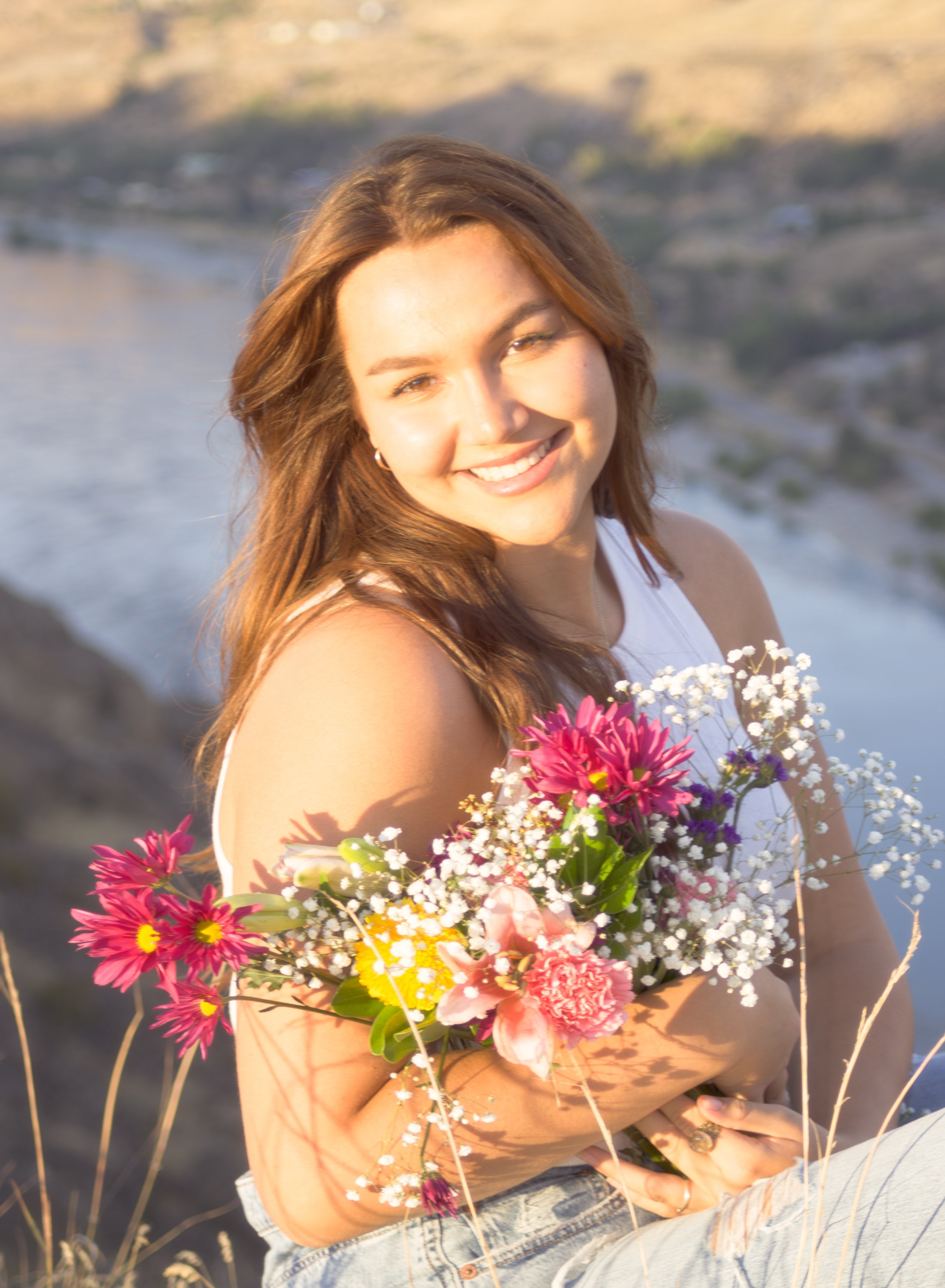 senior-portraits-native-american-girl-lake-roosevelt-colville-indian-reservation-coulee-dam-washington-494-color-and-photo-labs-color-graded-kodak-portra-400-medium-format (8).jpg