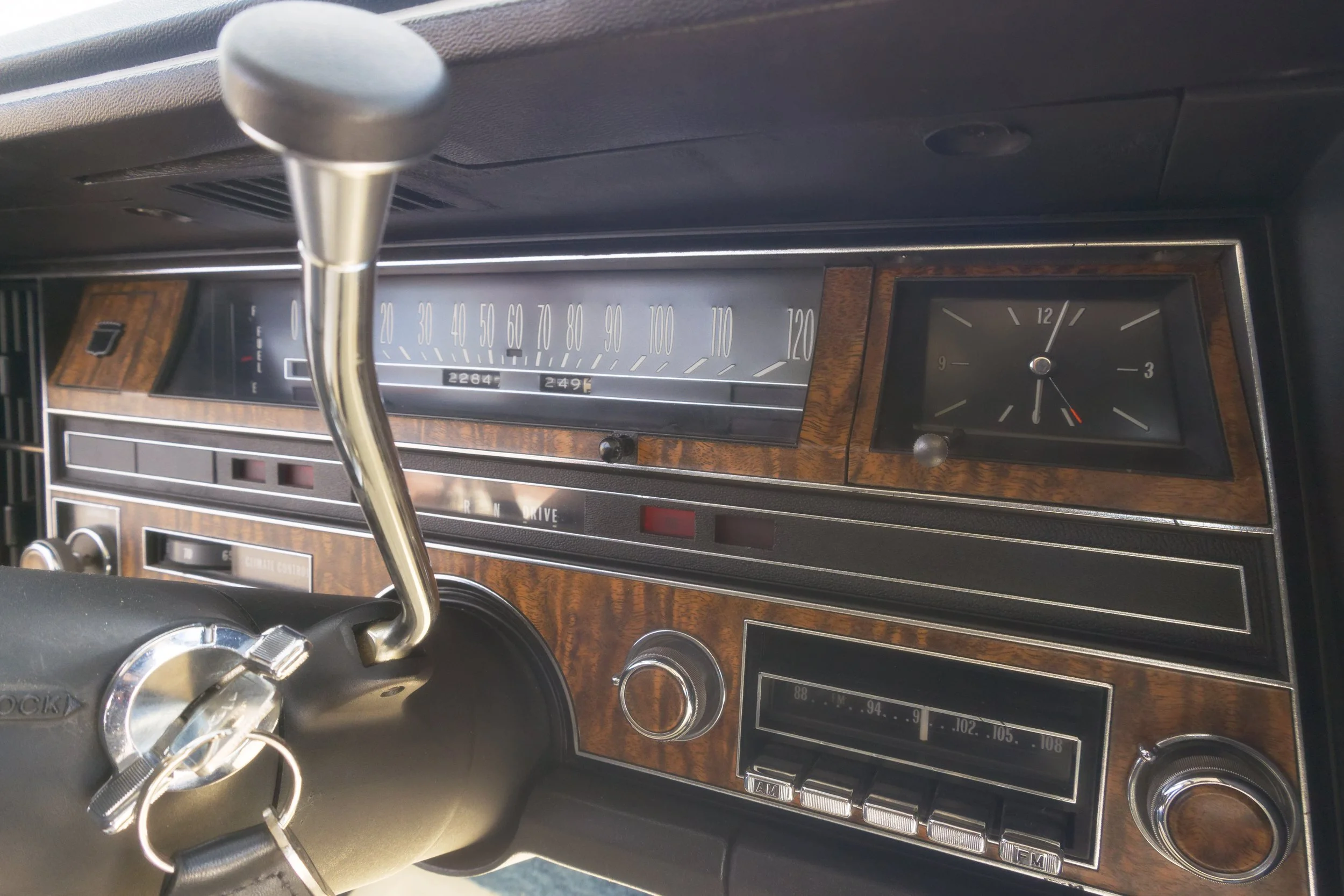 1970 Cadillac Coupe DeVille (74)-ARW_DxO_HQ.jpg