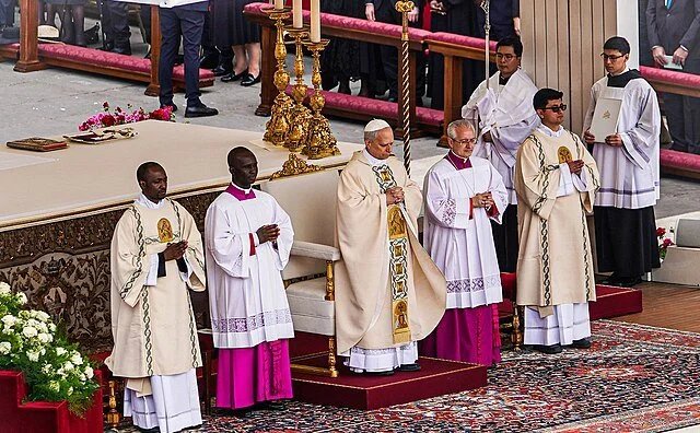 A Synodal Papacy