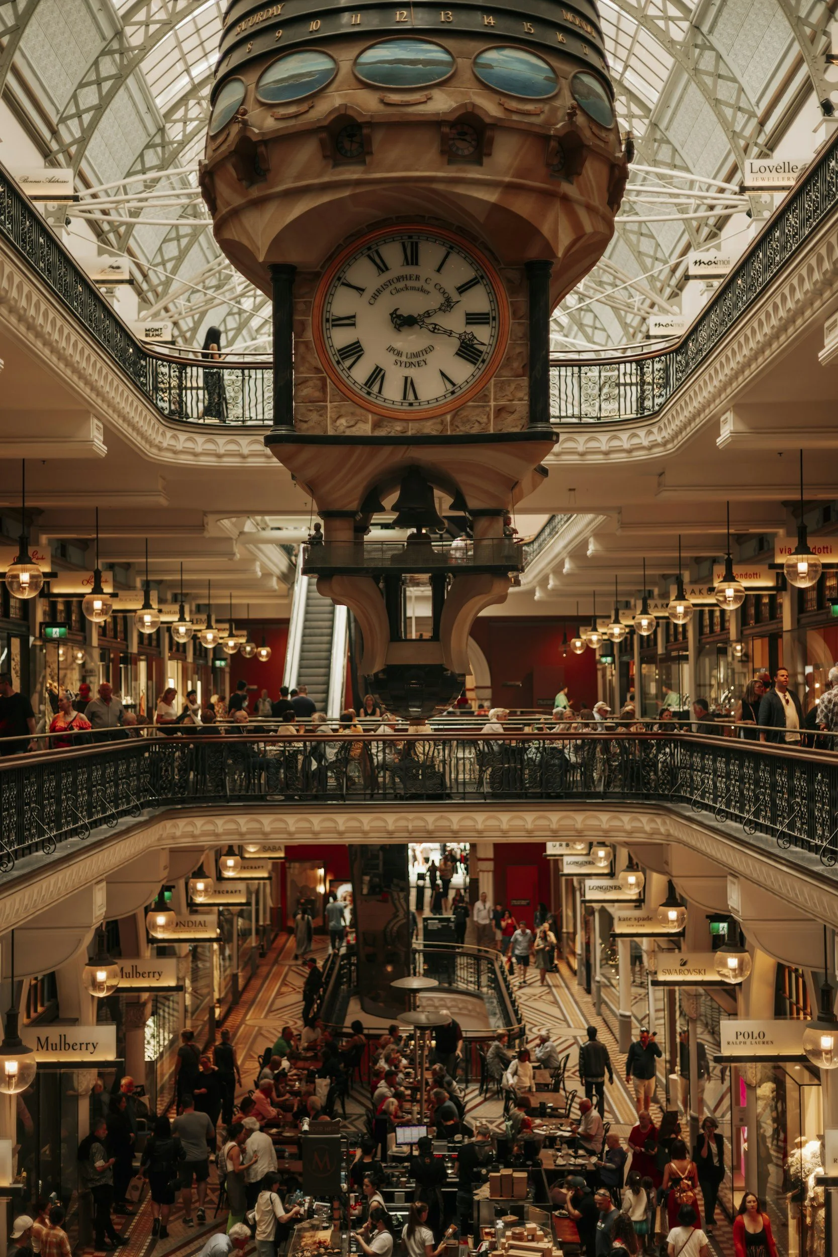 Blick in de V&A Shopping Mall in Kapstadt in Südafrika