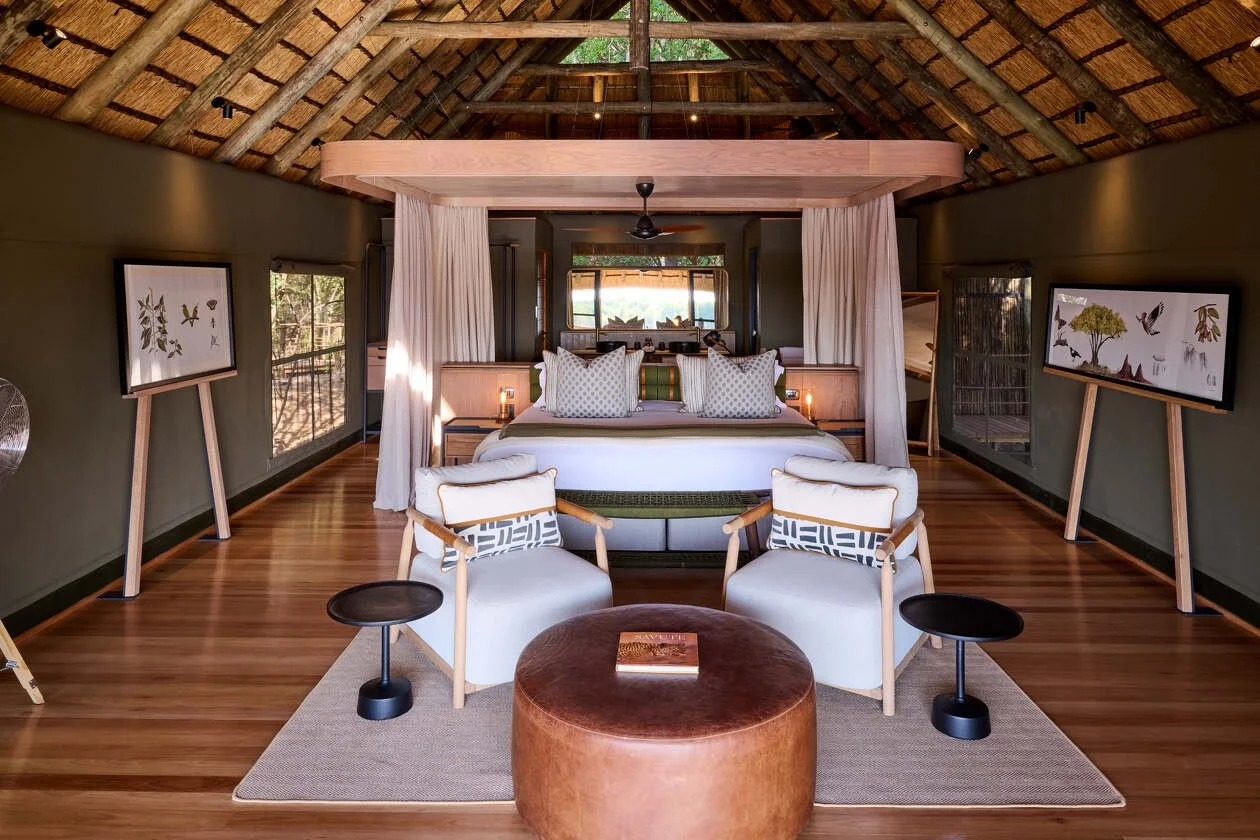 Hochwertige Zelt-Suite in einer Luxus-Safari-Lodge in Botswana