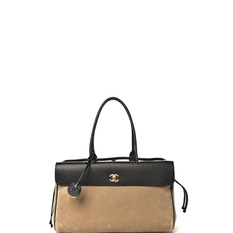 Add a subheading I ordered bag with pearls in white  silver color. (1).jpg