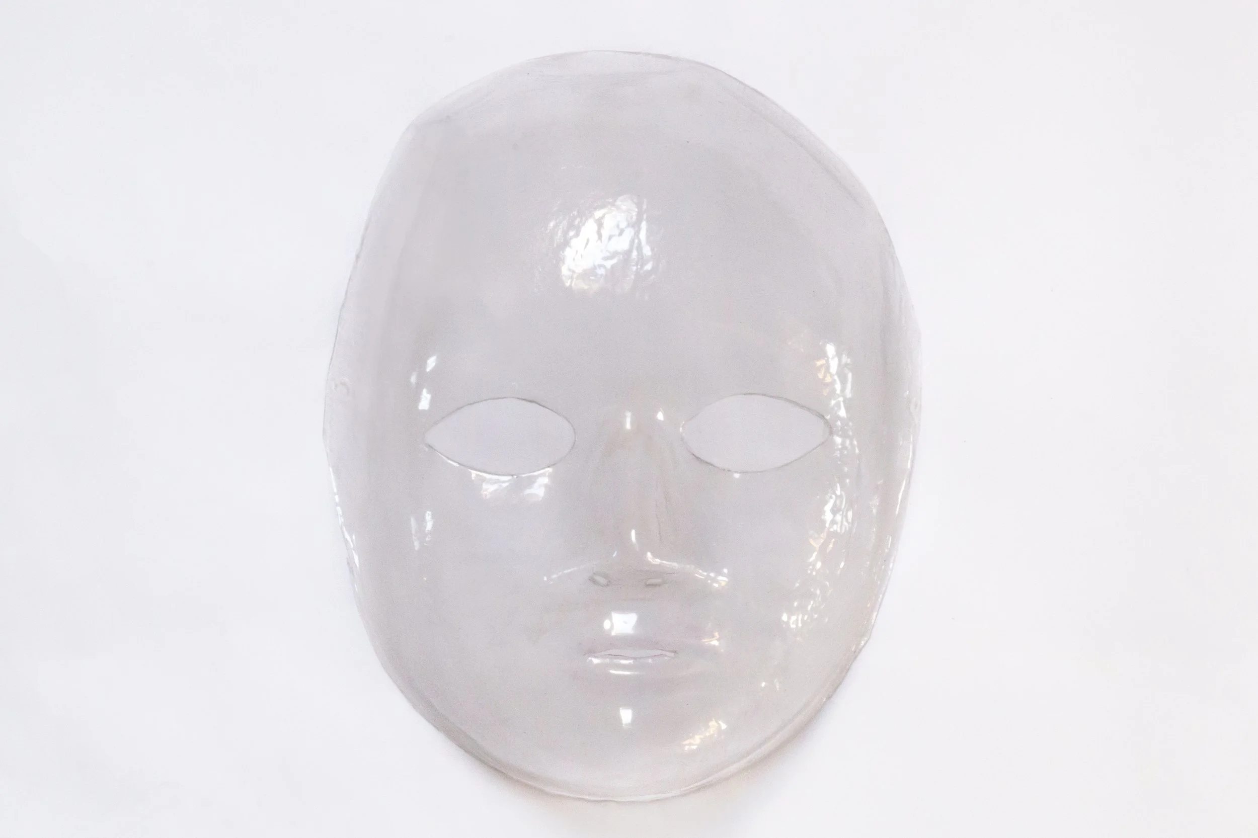 Teil der Installation “REALITY FILTER“, 2019,
Maske aus PVC Folie, 21 x 19 x 10 cm 