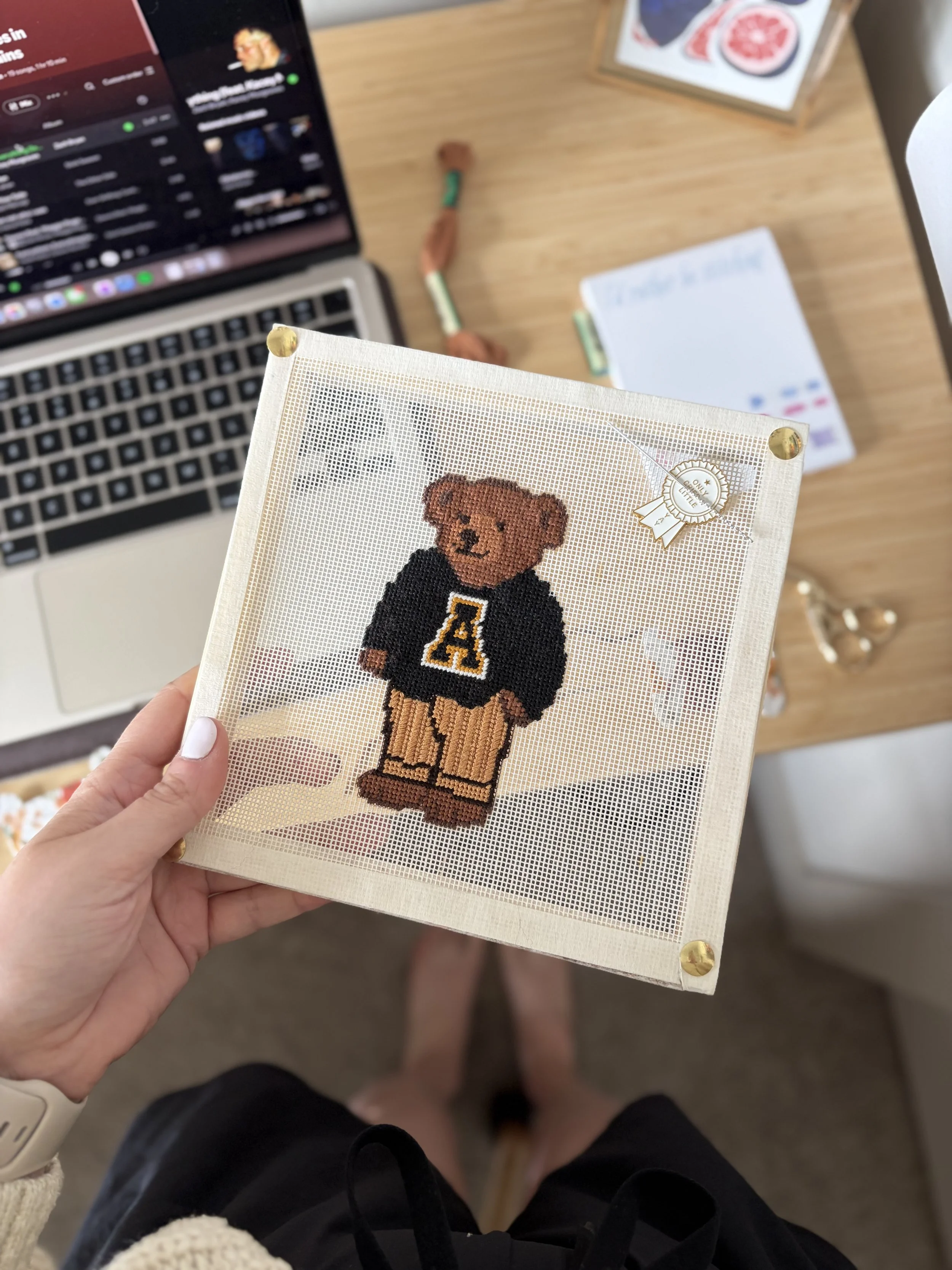 Collegiate Inspired Bear Needlepoint Canvas | 18 Mesh