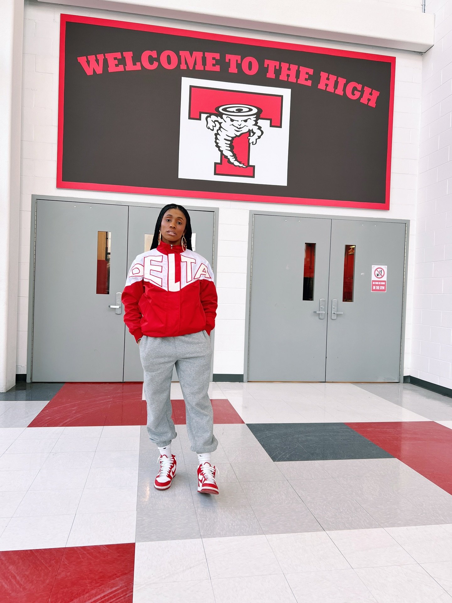 &bull; I just want y&rsquo;all to know @stormyessence made coach J cry today (which made @miatavah cry 😭❤️) y&rsquo;all may or may not ever see the footage! 🤣