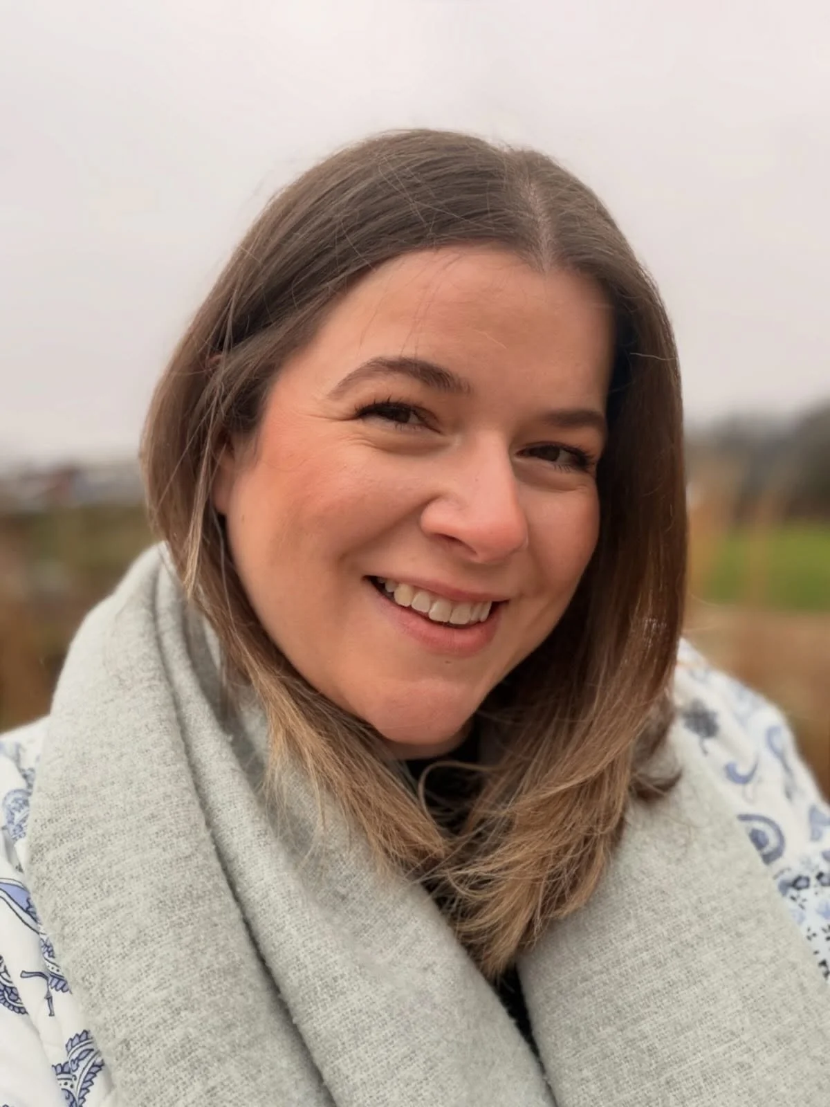 Allow me to re-introduce myself ✨
 I&rsquo;m Rebecca the heart and mind behind The Soul Collective. If you&rsquo;re into crystals, magic, meditation, journaling&hellip;.and Taylor Swift, you&rsquo;re in the right place 🫶🏼

I&rsquo;m a mum to two wi