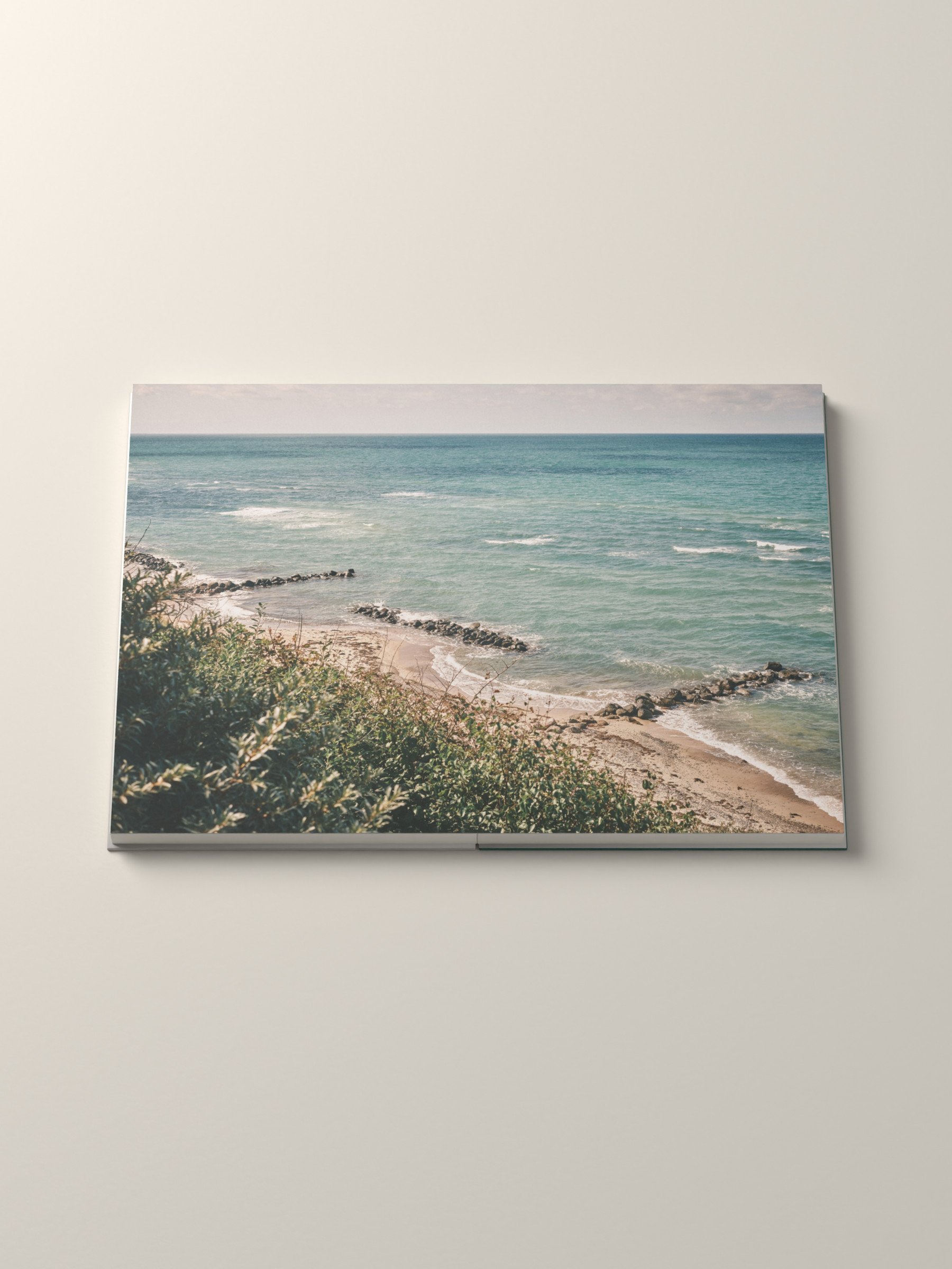05-spread-coast.jpg