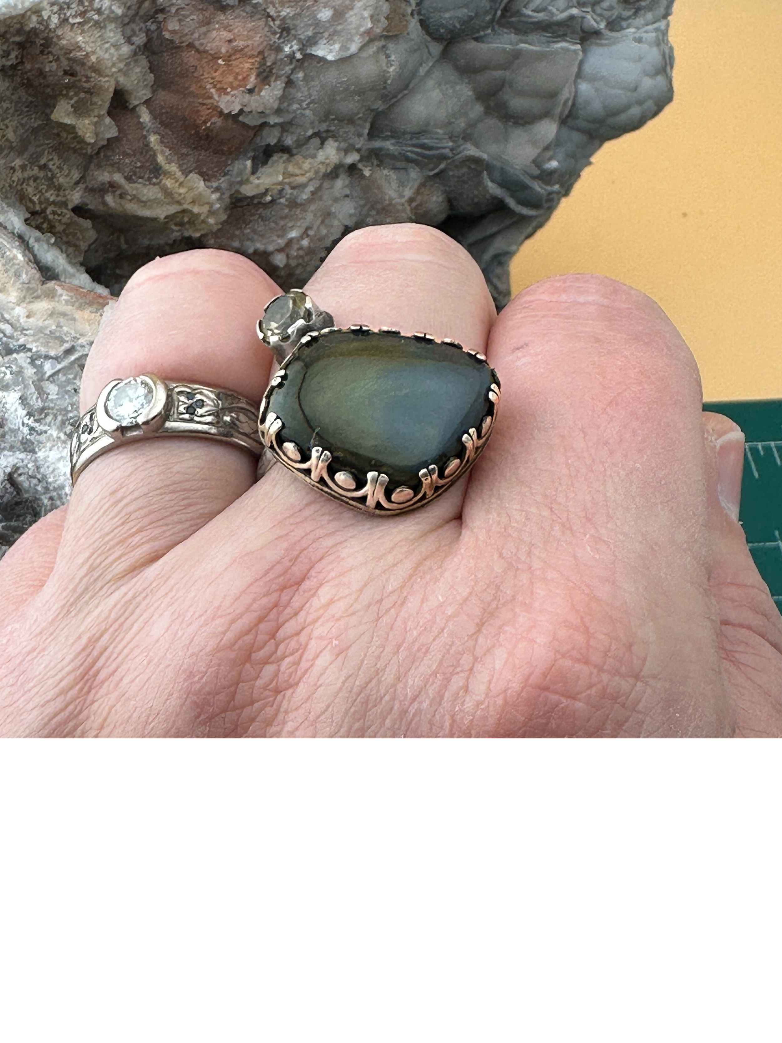 Obsidian Citrine 2.png