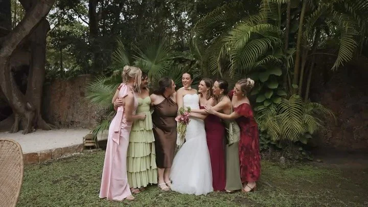 Lizzie &amp; Rodrigo ✨
Just good moments, real love and everything in between 🤍

Venue: @haciendasacchich 
Film: @floresfilmsmx 
Catering: @bravocatering.mx 
Audiovisuals: @secosur.mx 
Muah: @danielperezastorga 

#weddingvideographers #destinationwe