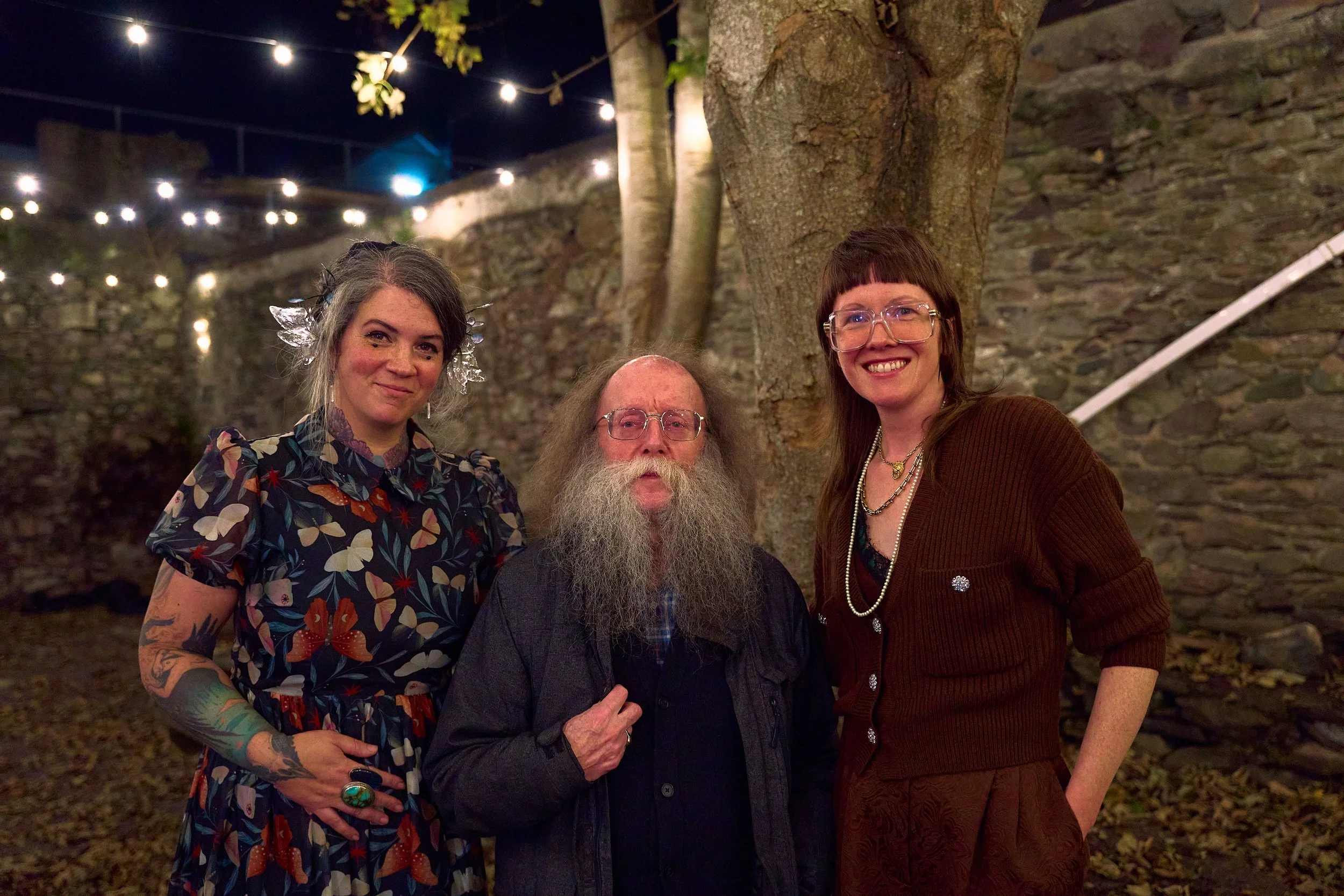 Pictured from left: Lisa Sandow, Eddie Lenihan, Aoife McBride. An Feile Eile, Halloween Festival, Killorglin, Co Kerry.
This night, Eddie Lenihan cast his spell over a sold-out event of storytelling.