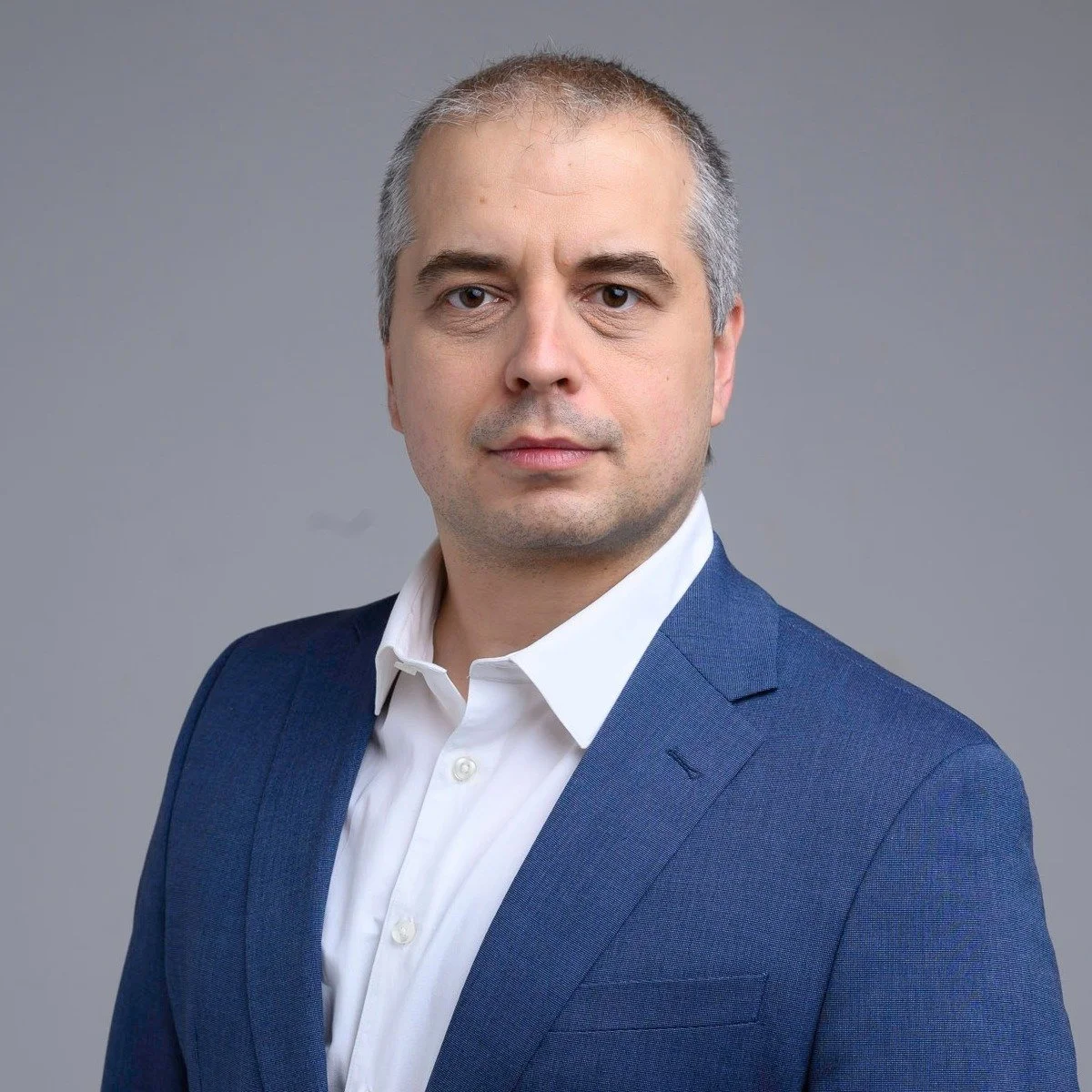 Mariyan Genchev PhD X NOVARA Consulting