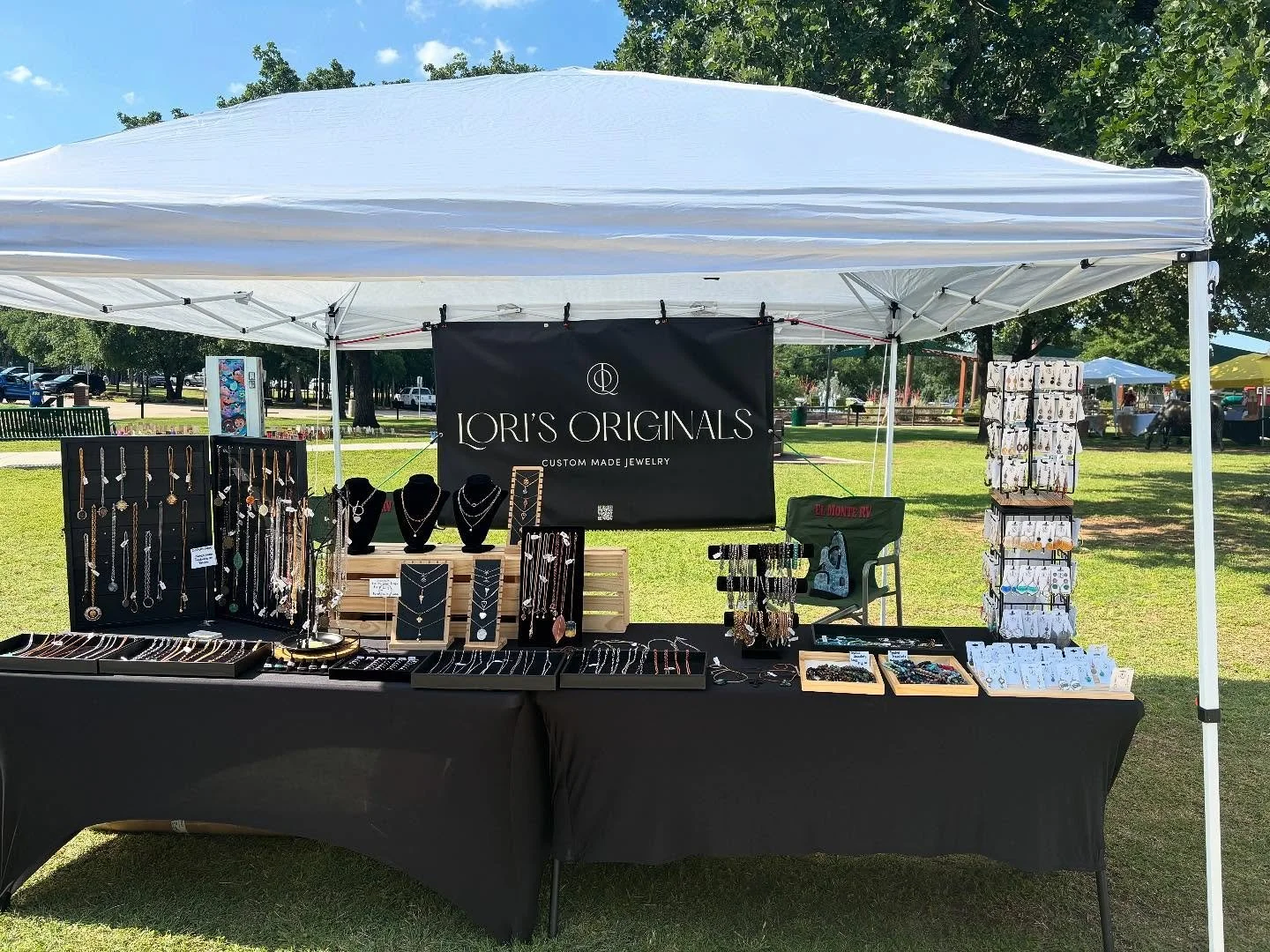 It&rsquo;s a beautiful day!  Come by the Arts fair at Heritage Park today in Flower Mound.  I have a booth set up.  And there&rsquo;s a lot of cool local Art.