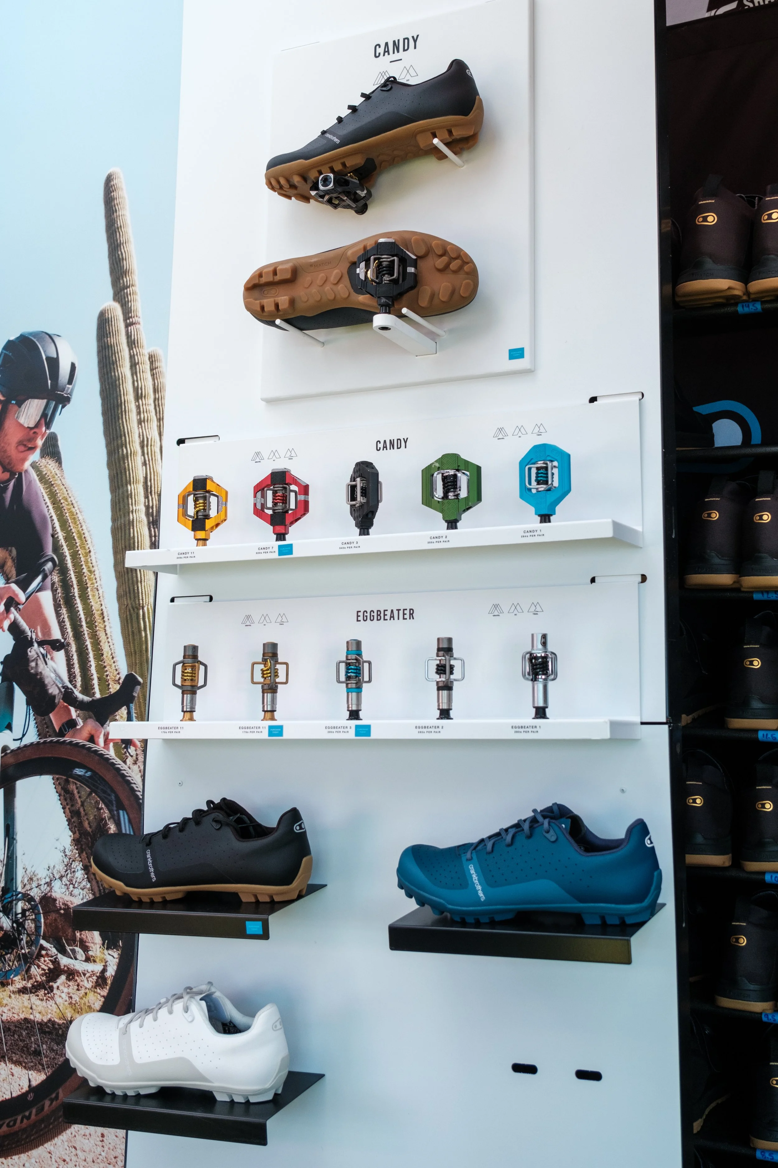 24_SeaOtter_Crankbrothers_Booth-09.jpg