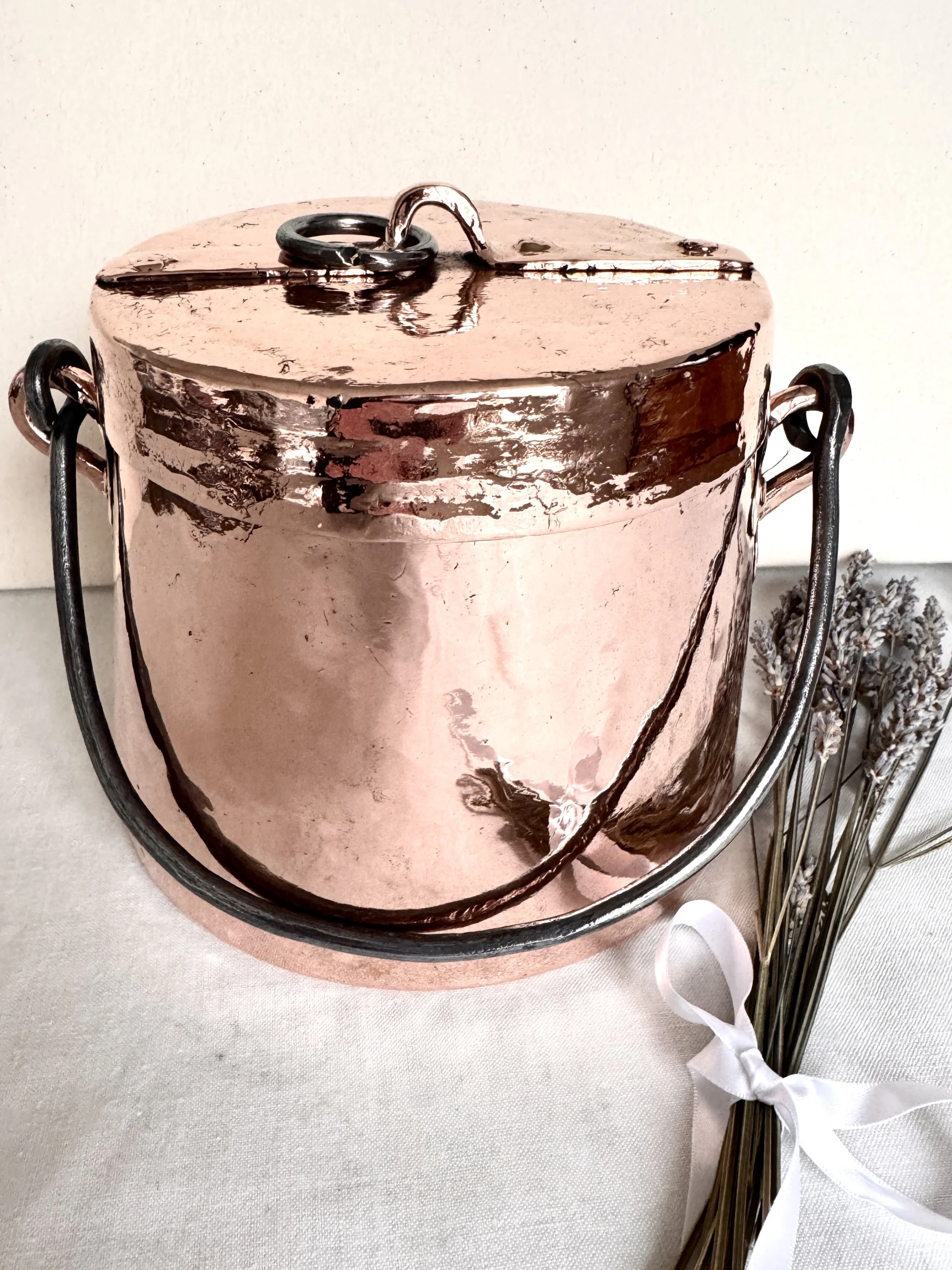 19th Century French Copper Marmite with Iron Swing Bail Handle