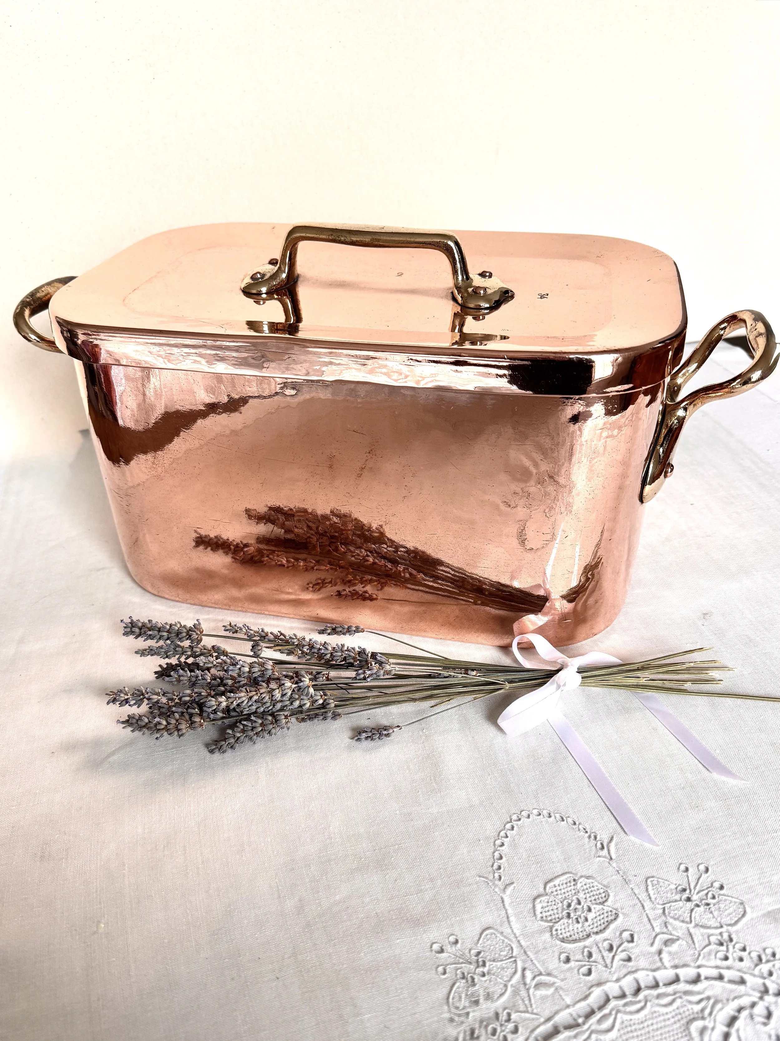 19th-Century French Copper Daubiere with Lid . Hand-Dovetailed . Retinned