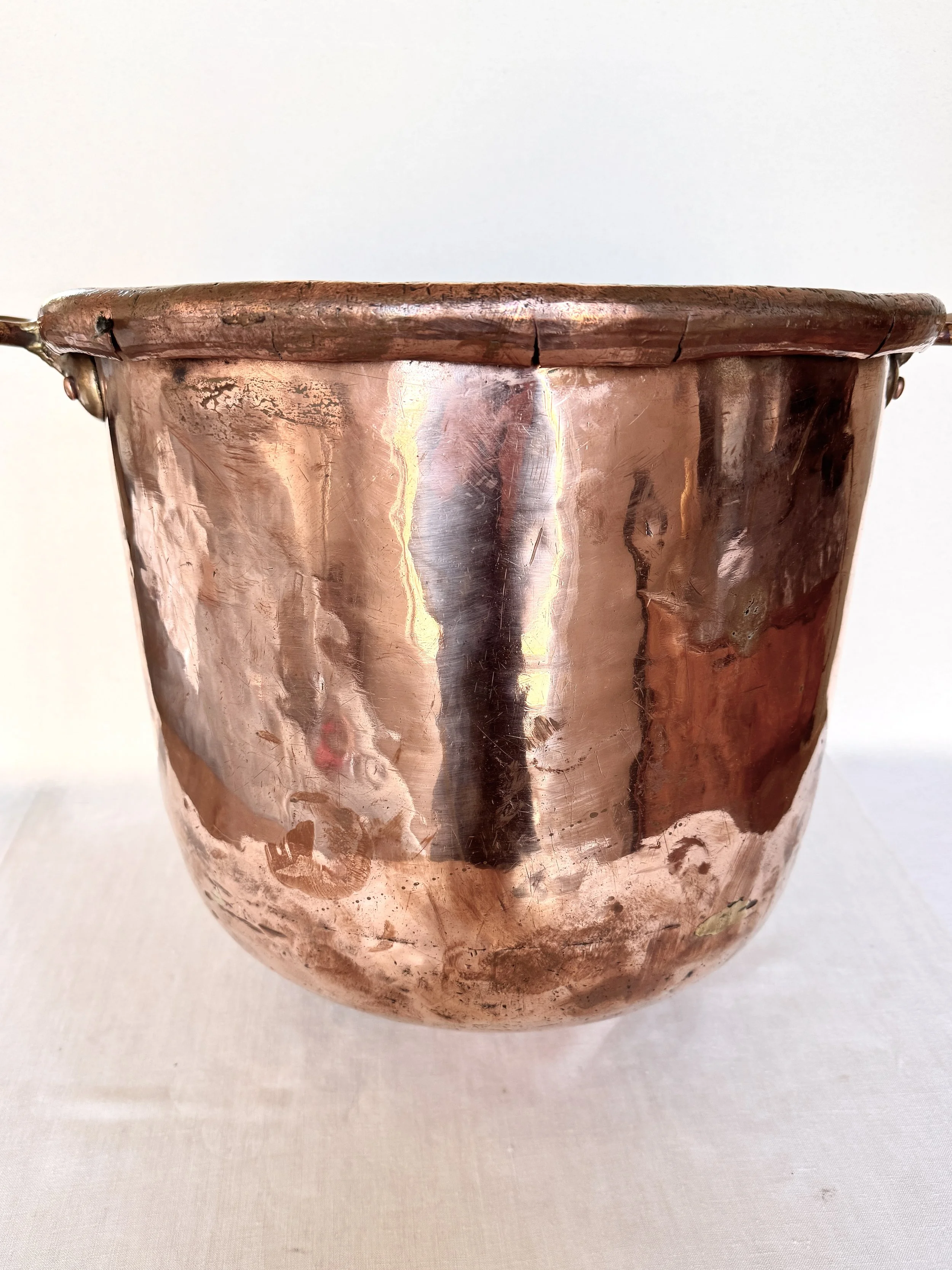 Late 19th-Century French Copper Chaudron (c. 1880-1900)