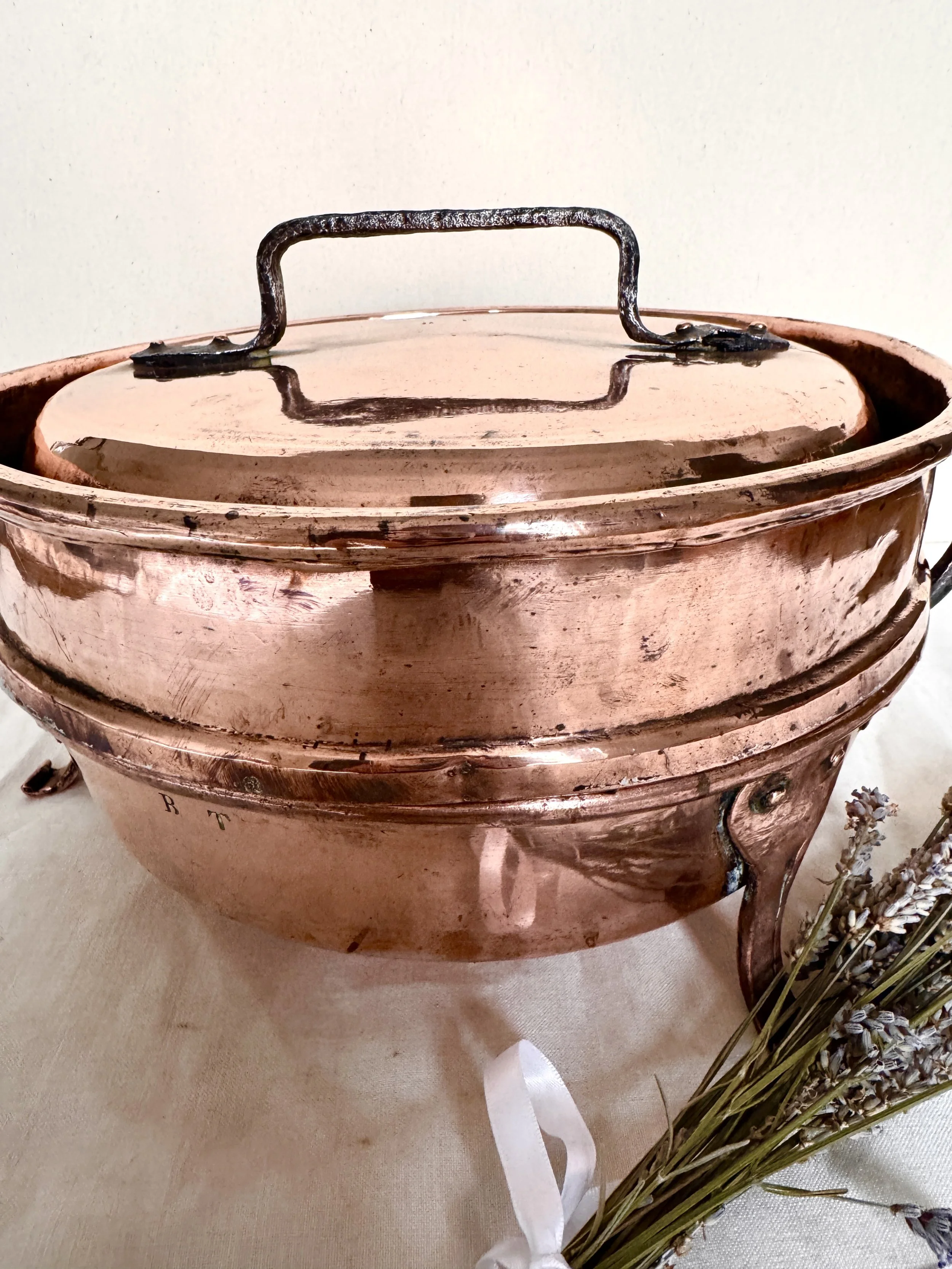 Antique French Copper Bain-Marie Table Warmer with Lid - Two-Piece, Late 19th Century