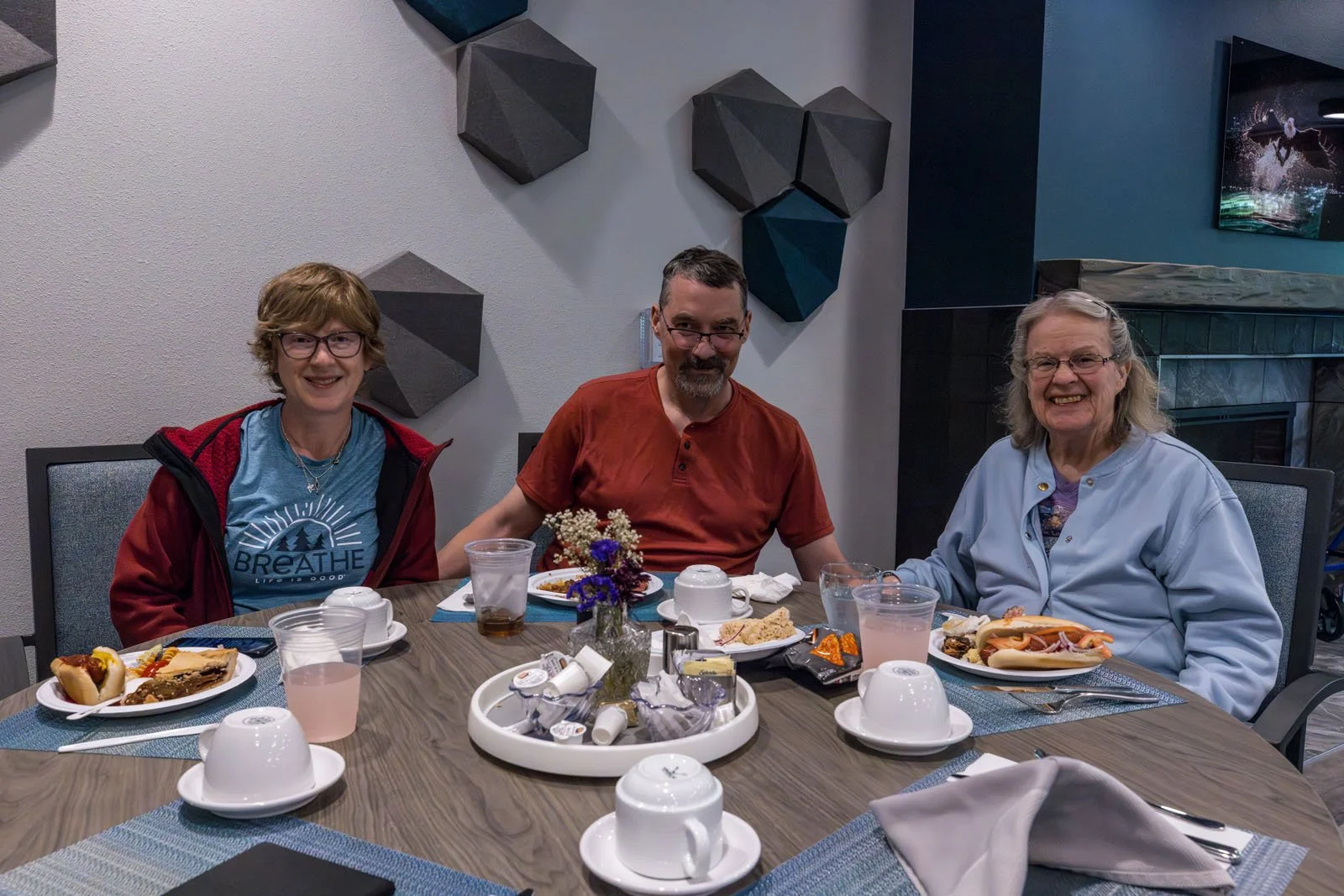 Friendly and delicious dining options at Riverview Senior Living and Memory Care in Juneau Alaska