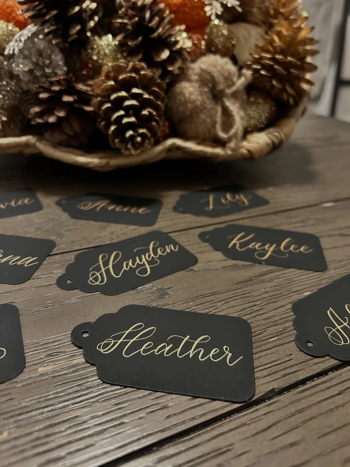 I’m so glad I live in a world where there are octobers 🍂🍁🍃
•
•
•
#Calligraphy #nashvillecalligrapher #weddings #tennesseewedding #nashvilleweddings #murfreesborotn #franklin #tennessee #handlettering #invitations #envelopes #