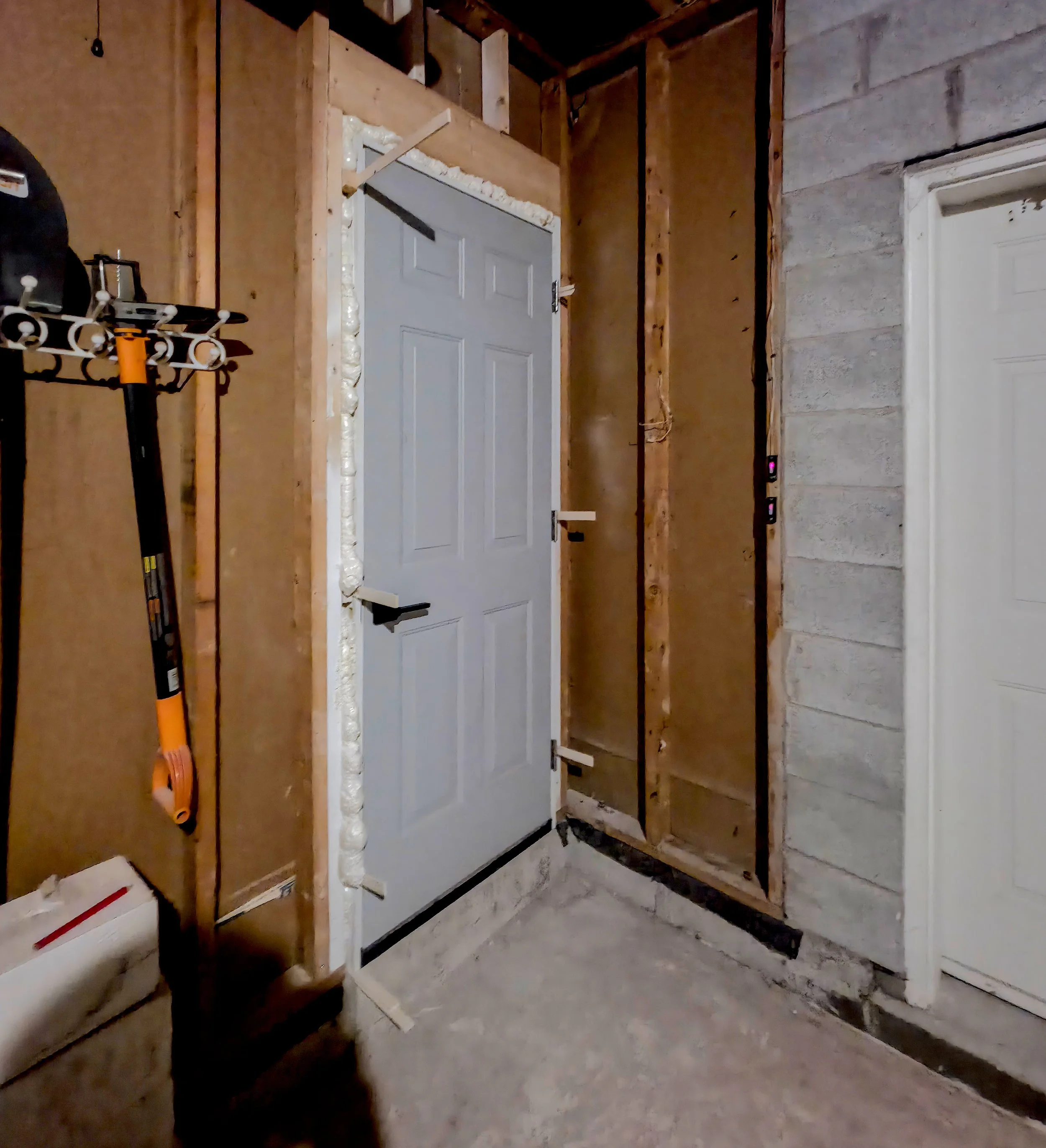 Inside view of side entrance framing and insulation work – Pam Arc Inc.