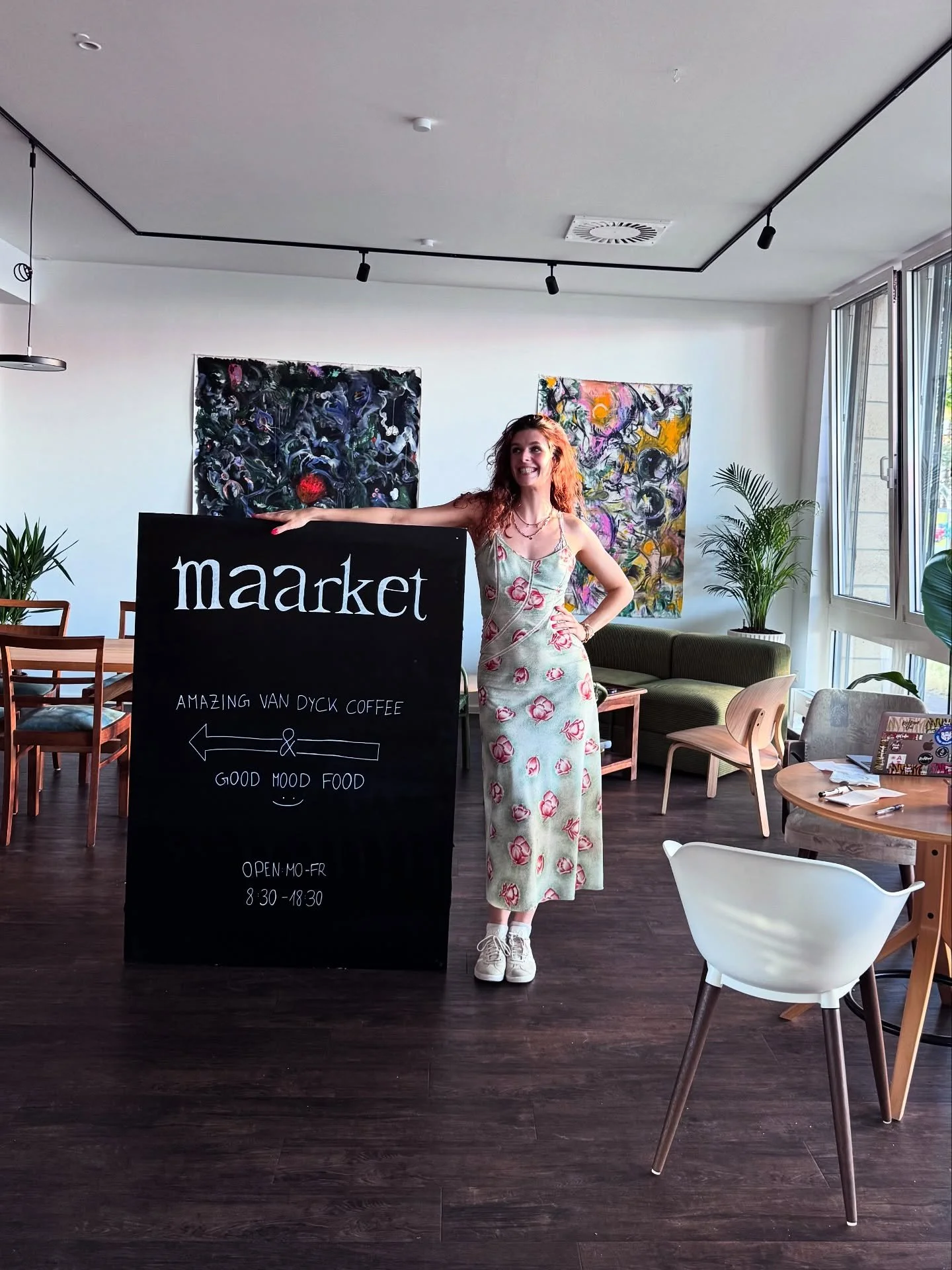 Guter Kaffee. Gutes Essen. Gute Stimmung.

Bei Maarket gibt&rsquo;s Van Dyck Kaffee, gutes Essen und ein L&auml;cheln dazu.
Mo&ndash;Fr, 8:30&ndash;18:00 

Thanks to @franca3010