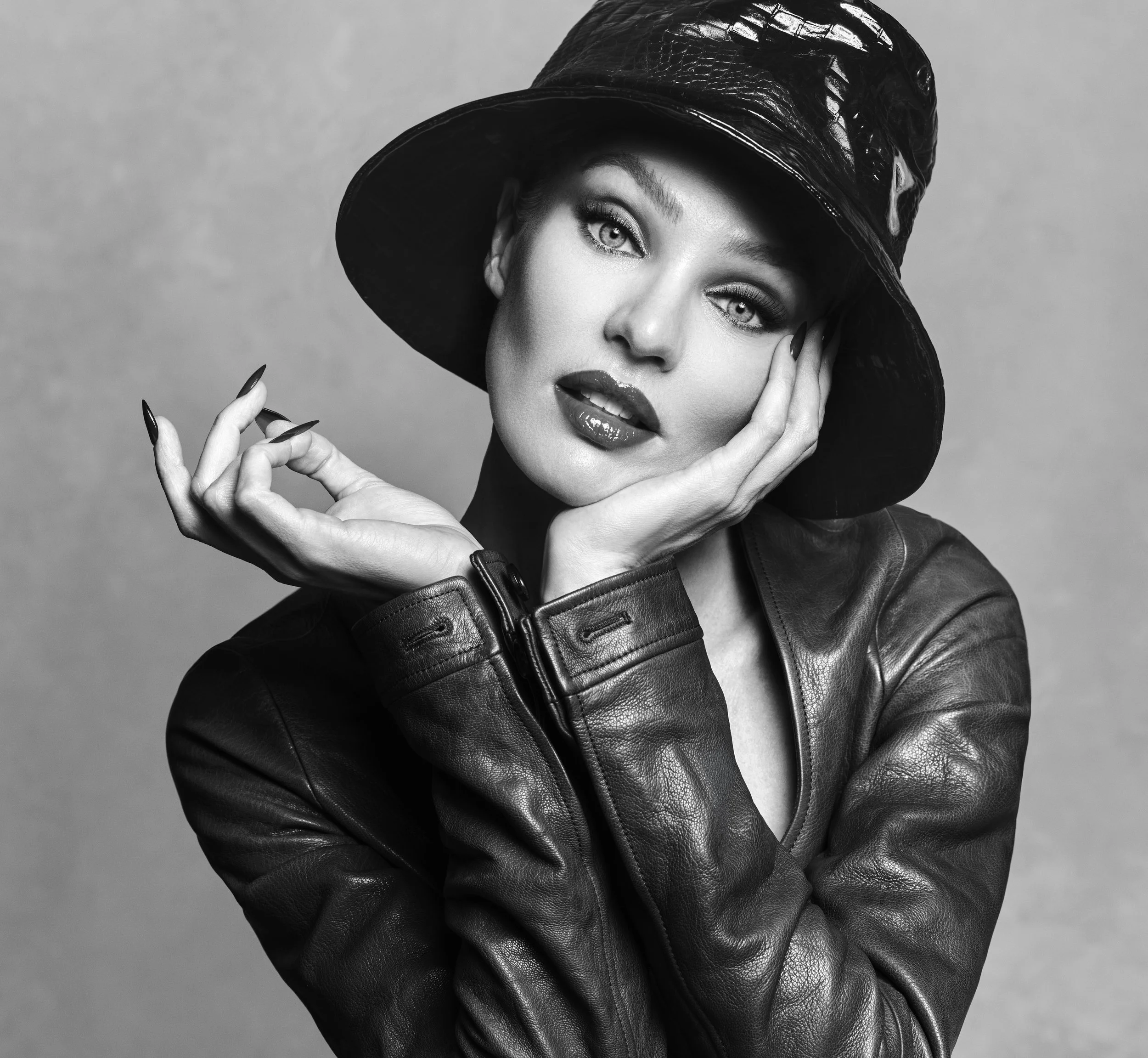 20260606_L&I_VMAGAZINE_CANDICESWANEPOEL_SHOT05_100.jpeg