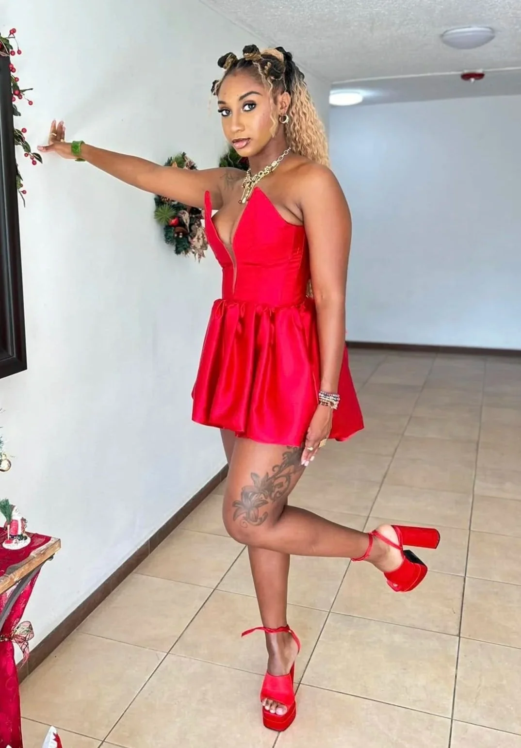 VXN+short+red+dress.jpg