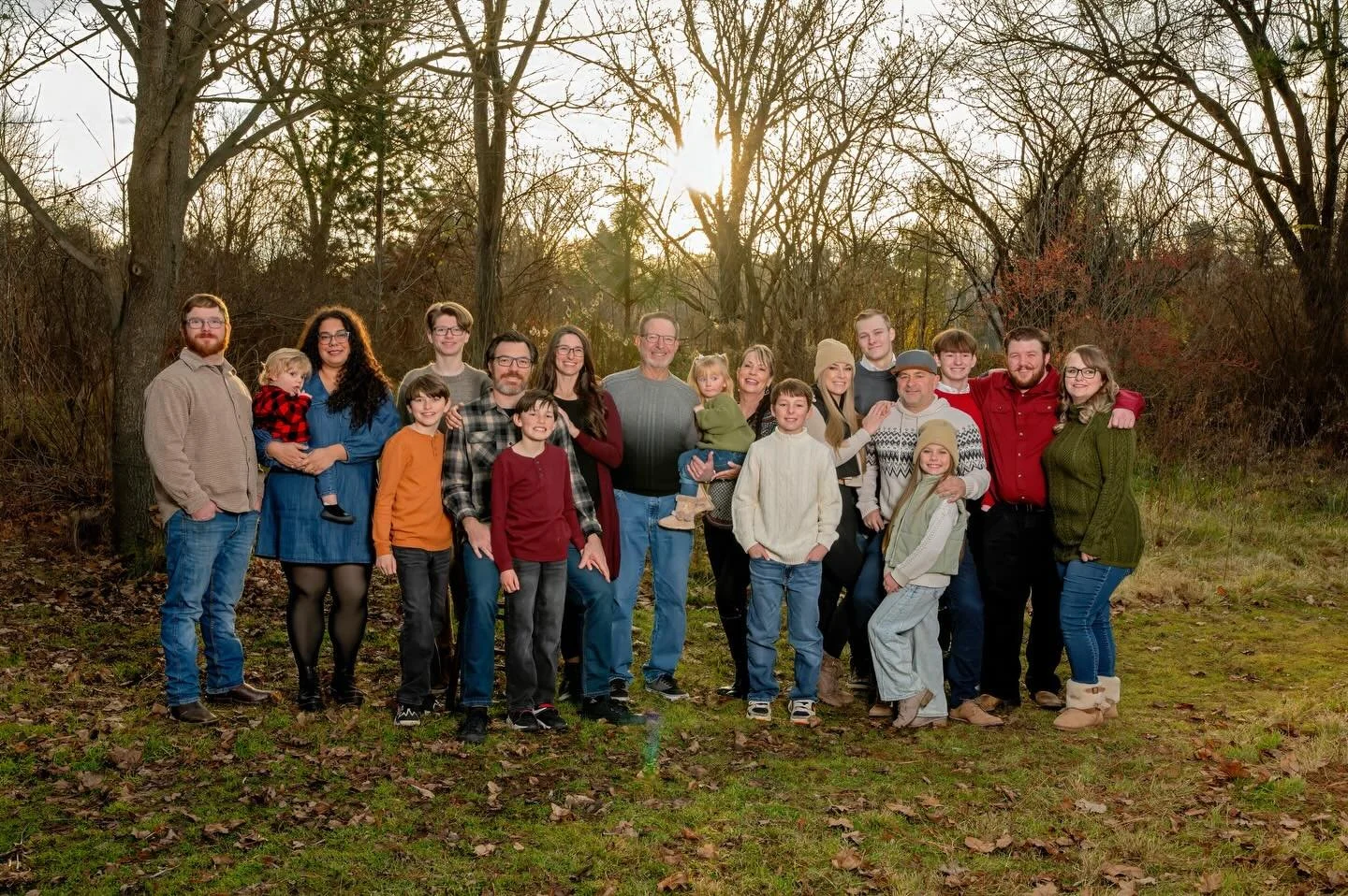 My very last session of 2025 was a big one. Large families are my favorite to photograph for sure. Alex has been coming to me for a while but decided it was time to get her whole extended family in for some photos before her nephew went off to the mi