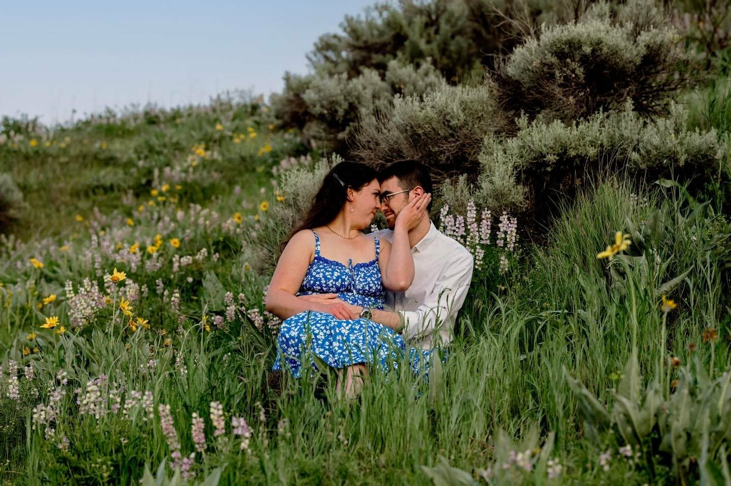 I had the absolute pleasure of photographing Rachael and Jack&rsquo;s engagement photos earlier this month and let me just tell you, the Boise scenery never disappoints!

These images were taken at the back of the Military Reserve located in the foot