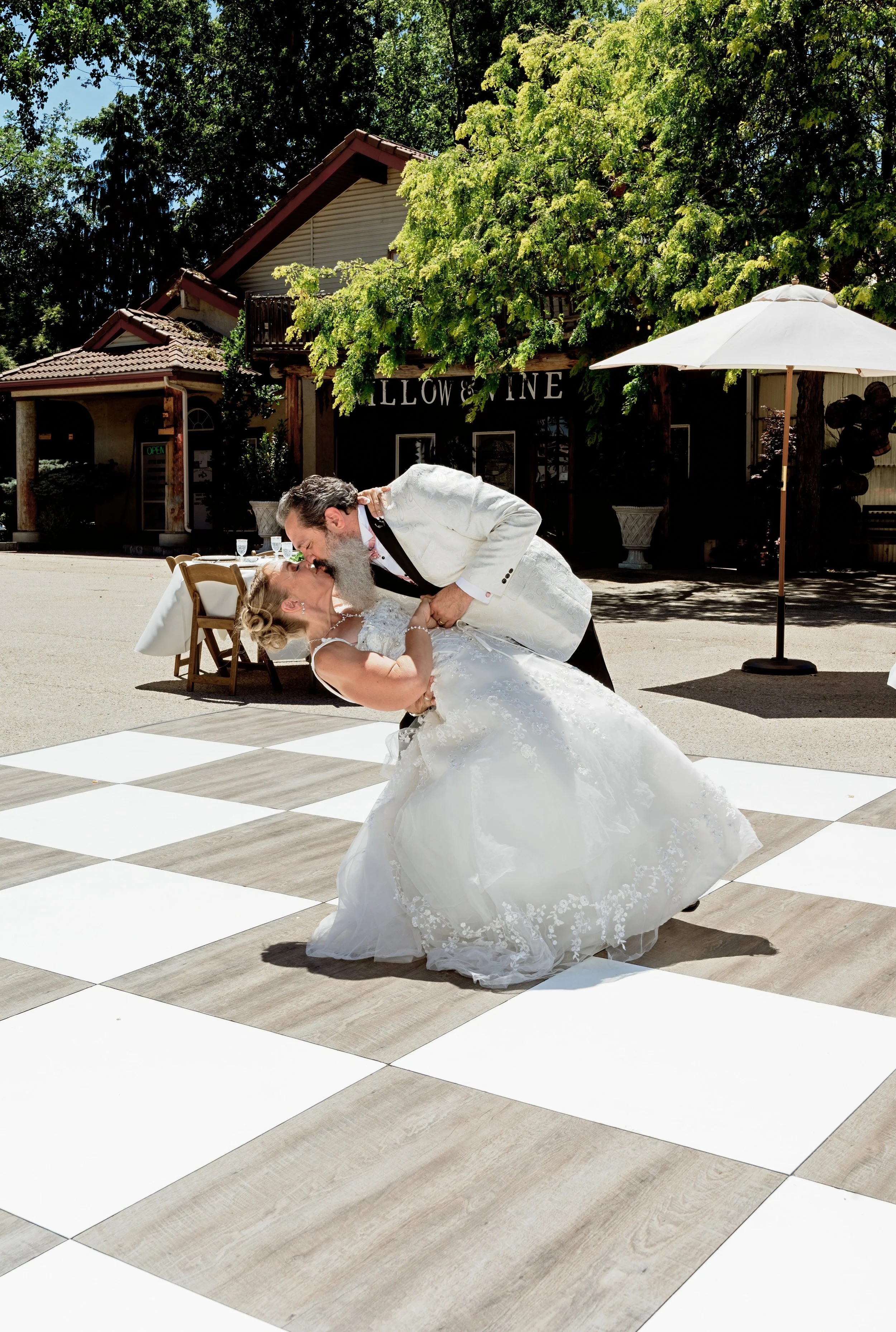 Boise, Nampa Wedding Photographer | Victory Gardens Nursery Meridian Idaho