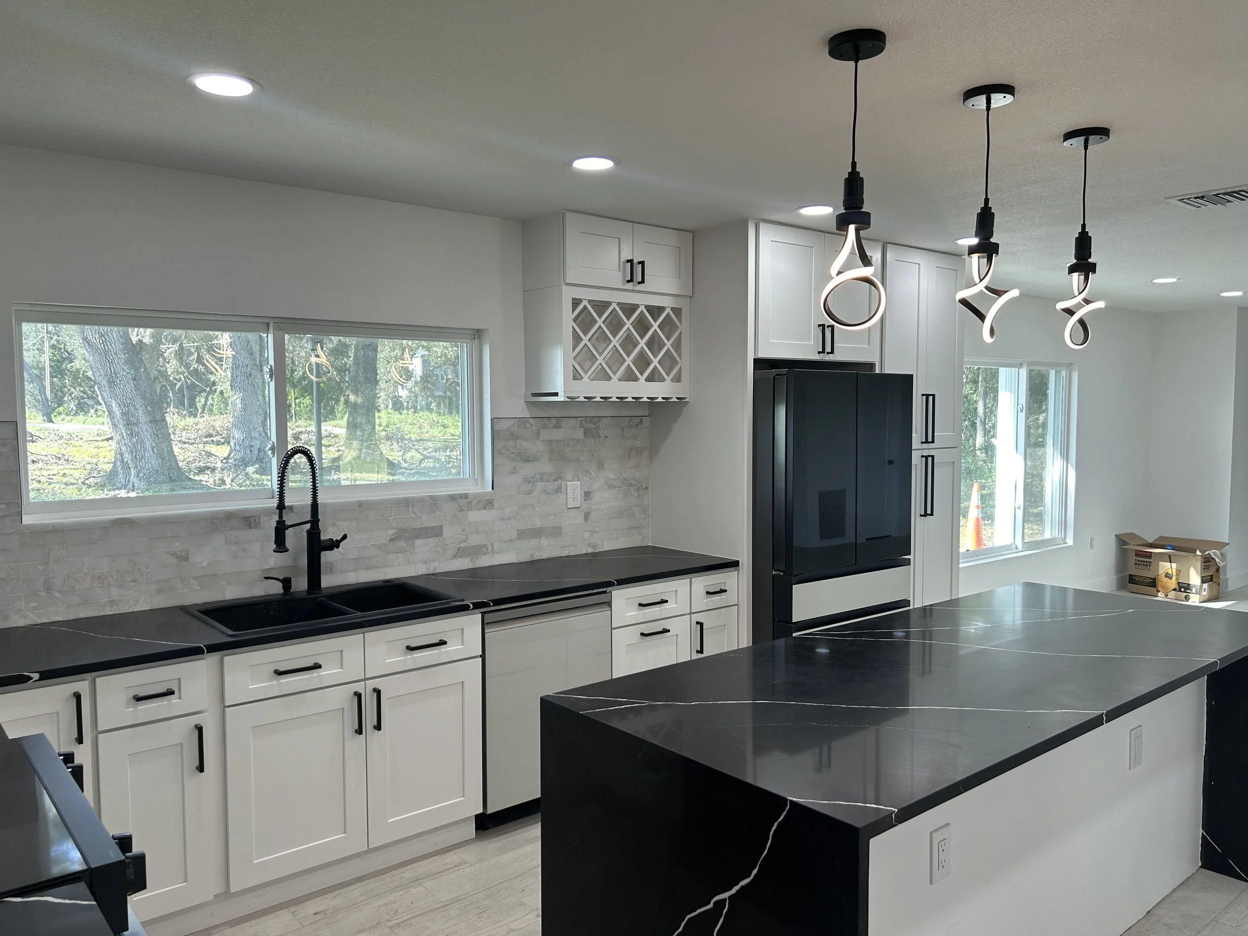10 Kitchen Remodel Mistakes Tampa Homeowners Must Avoid in 2026