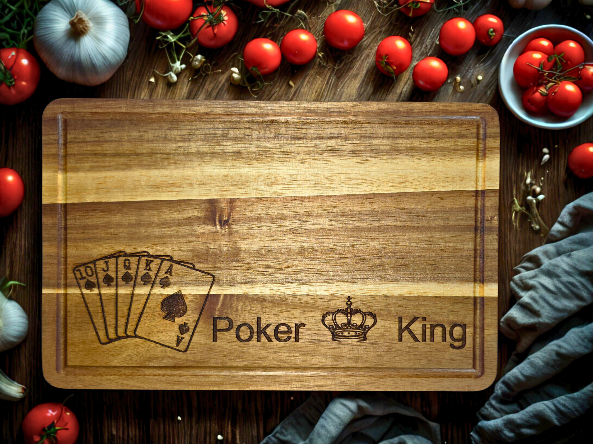 Engraved Poker King Serving Board